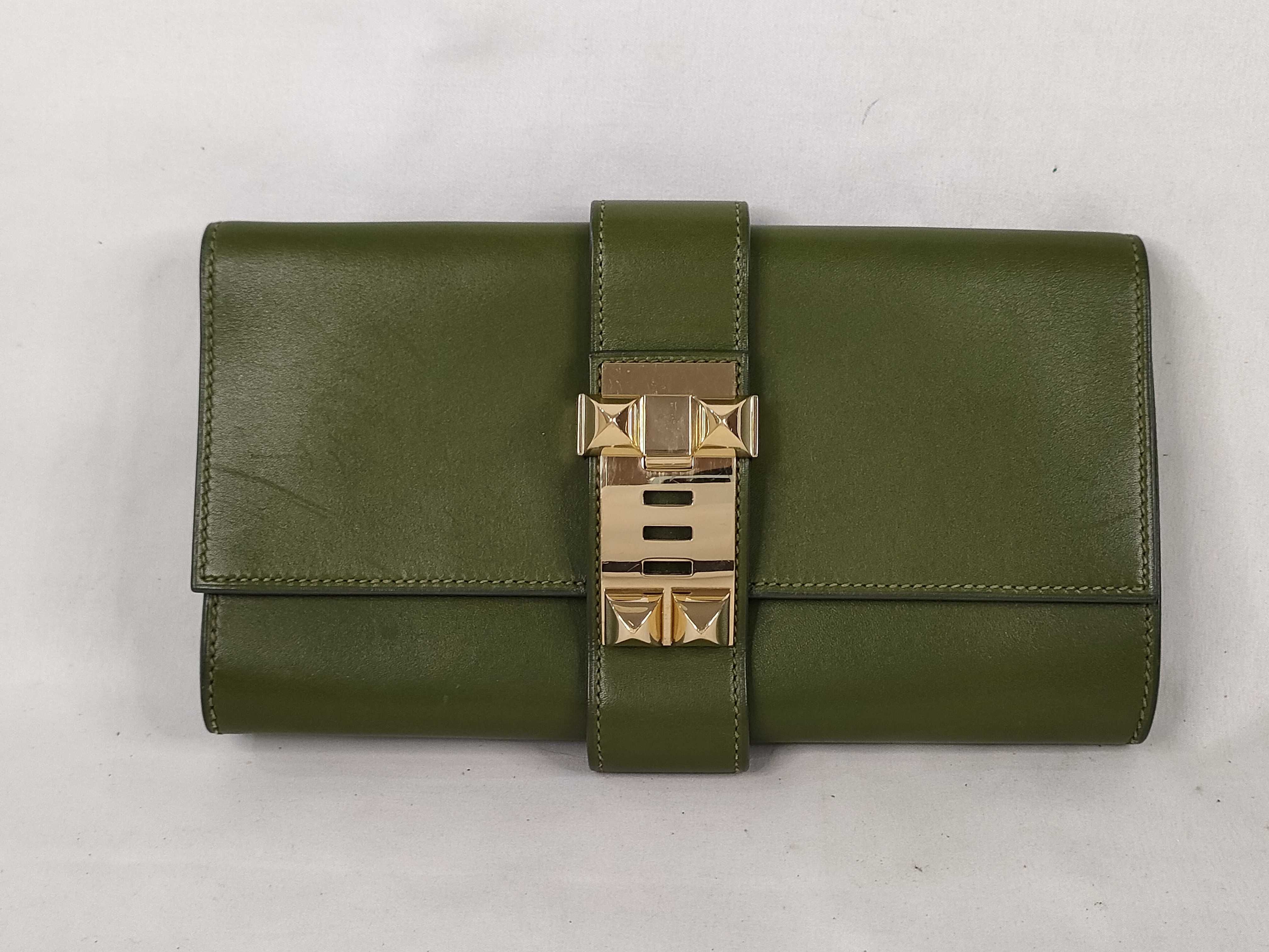 clutch bag