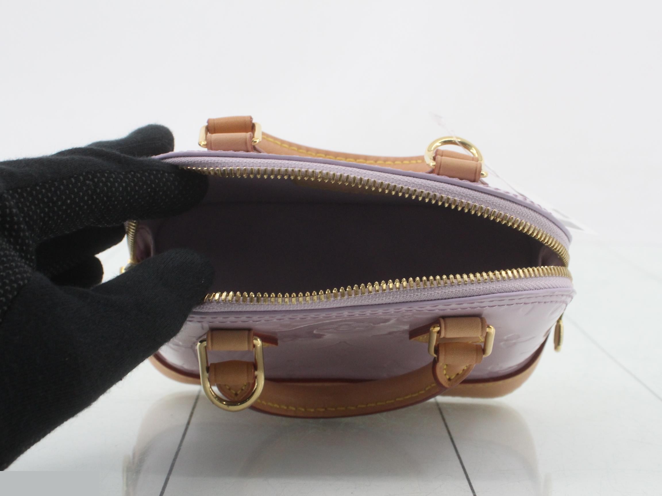 Vernis Nano Alma Glossy Lilac 2-Way Handbag — view 4