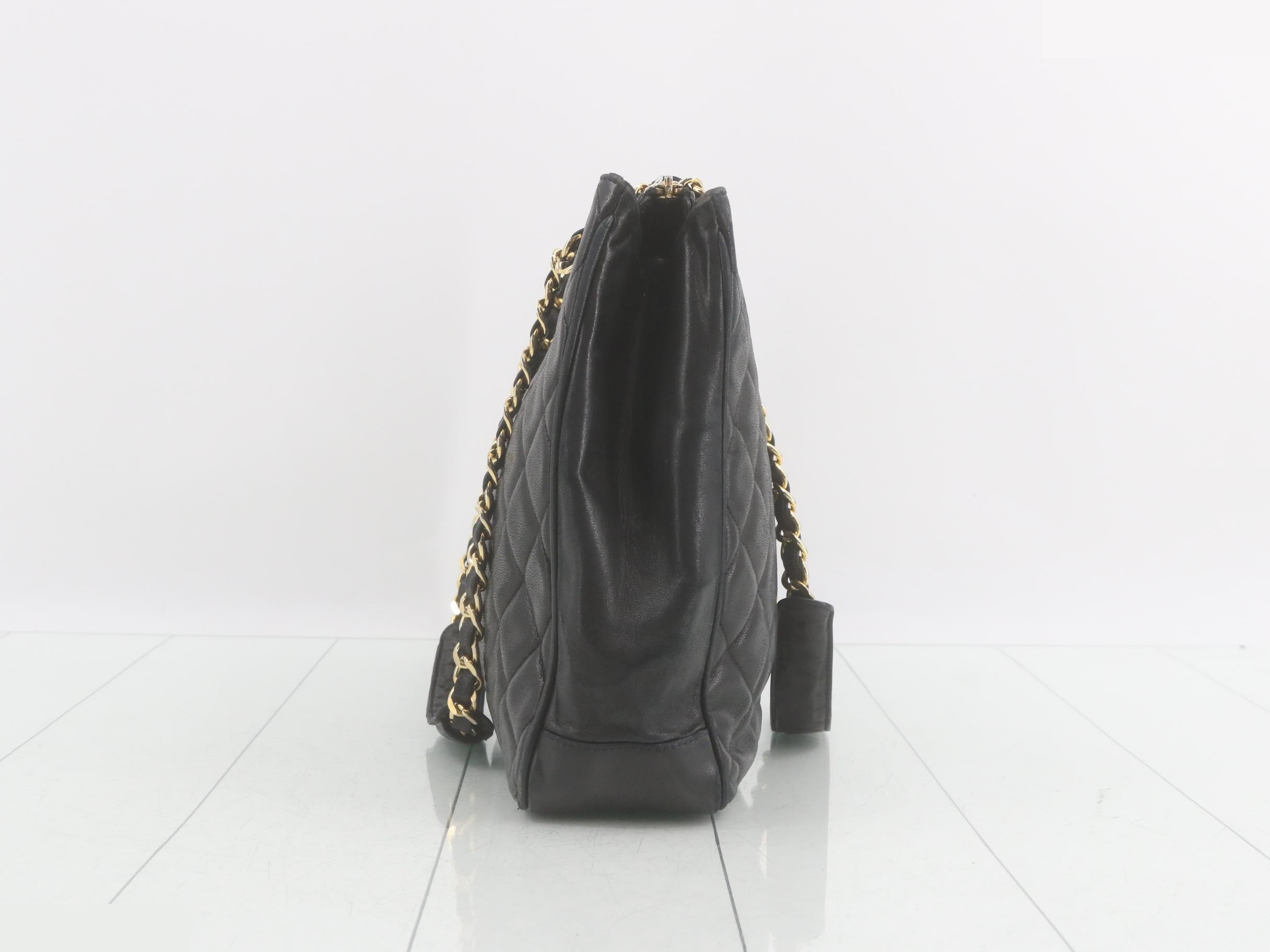 Matelassé Chain Tote Bag — view 4