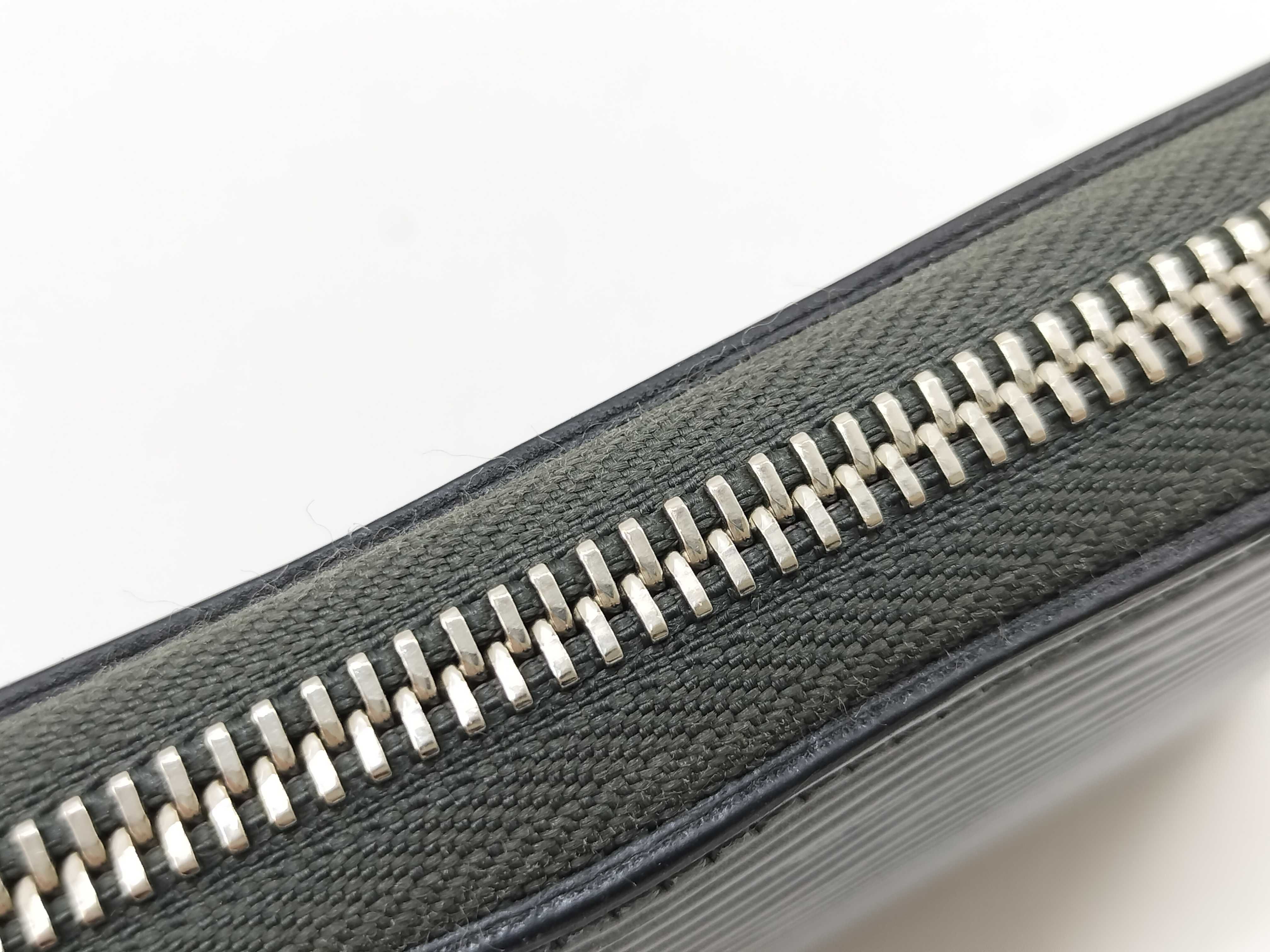 Epi LV Long Wallet Epi Silver Wallet — view 8