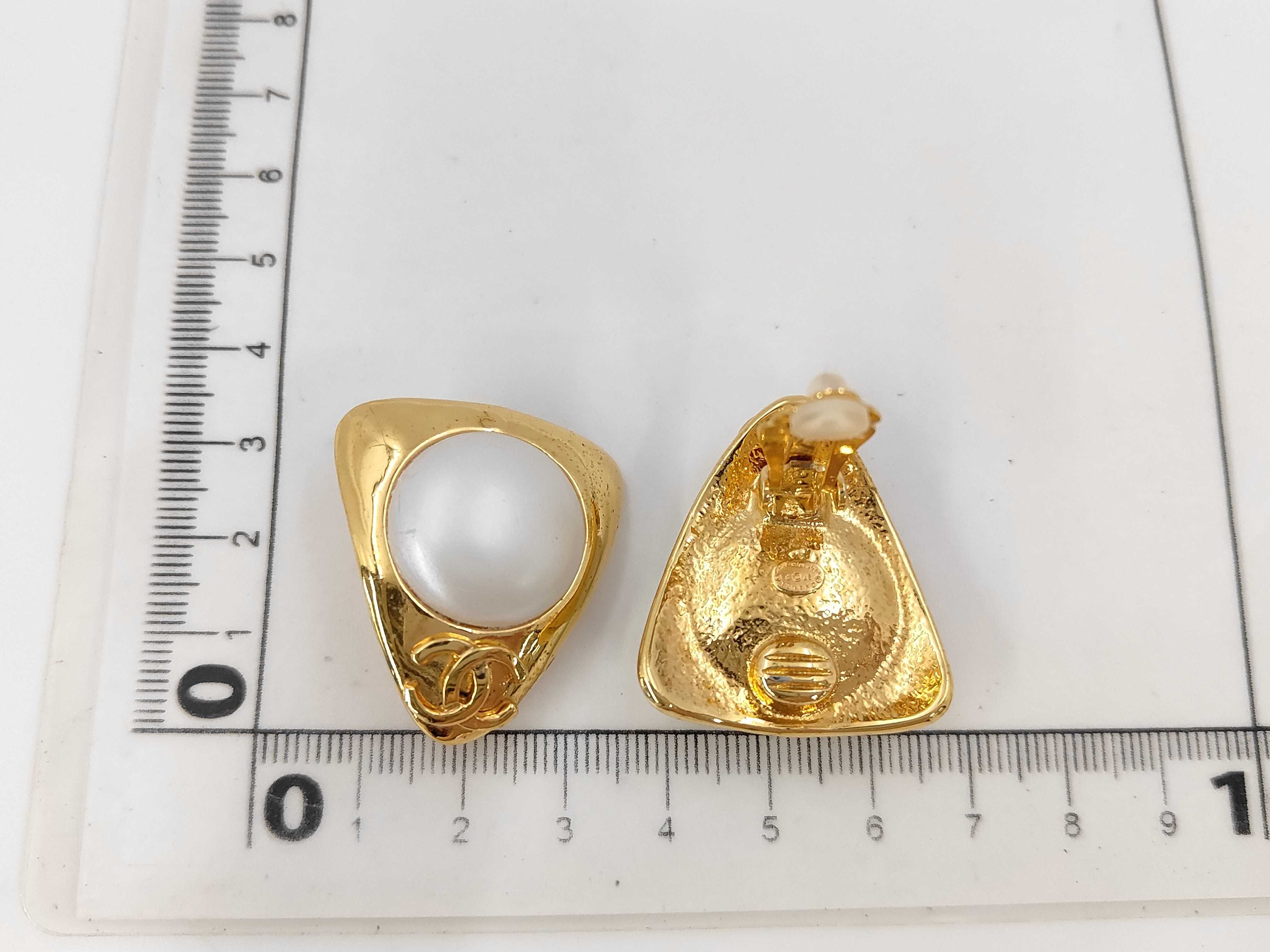 earrings — view 6