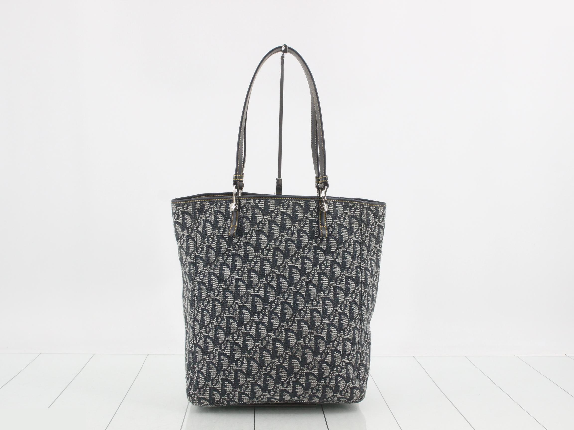 Trotter (Bag) - Tote Bag / Canvas - Navy — view 2