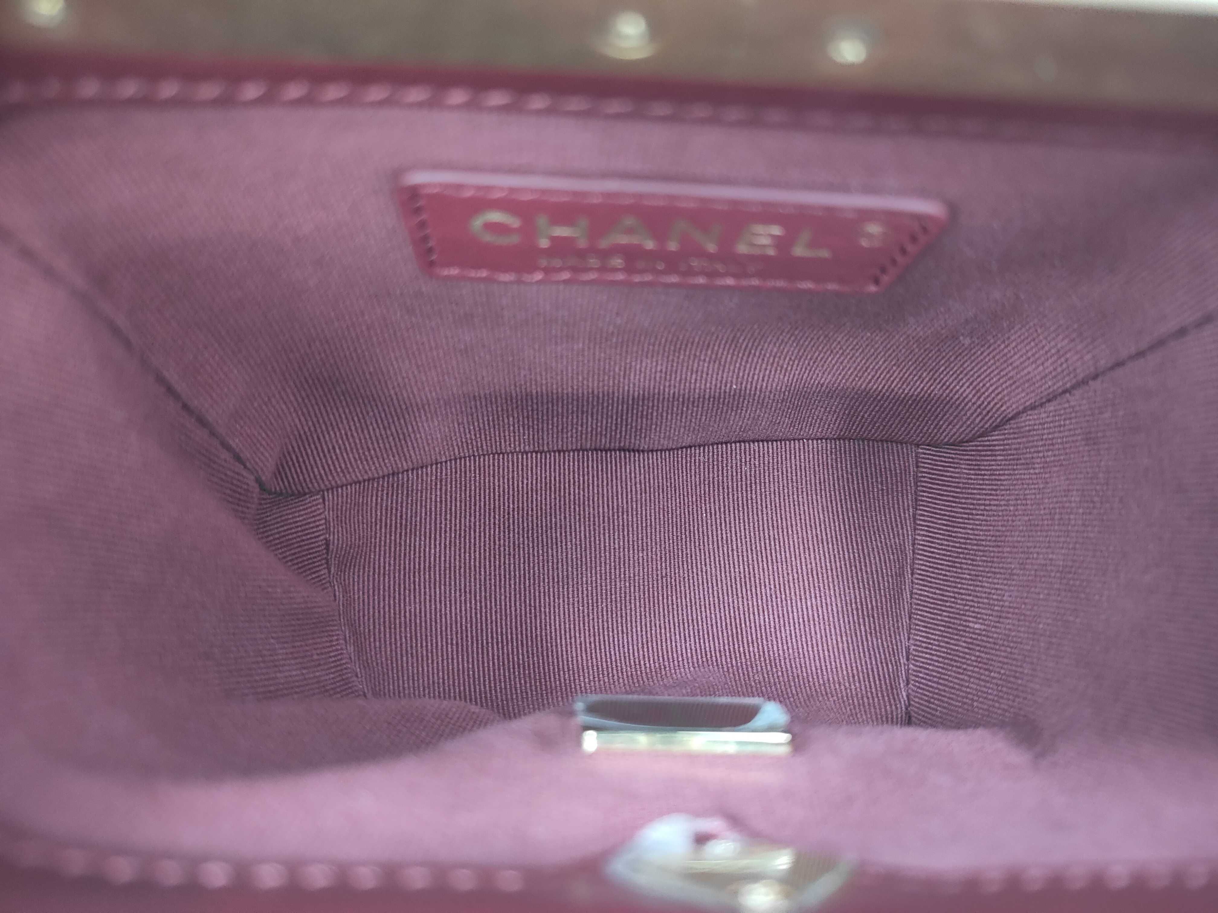 Matelassé Box Chain Shoulder Bag with Metal Tips — view 10