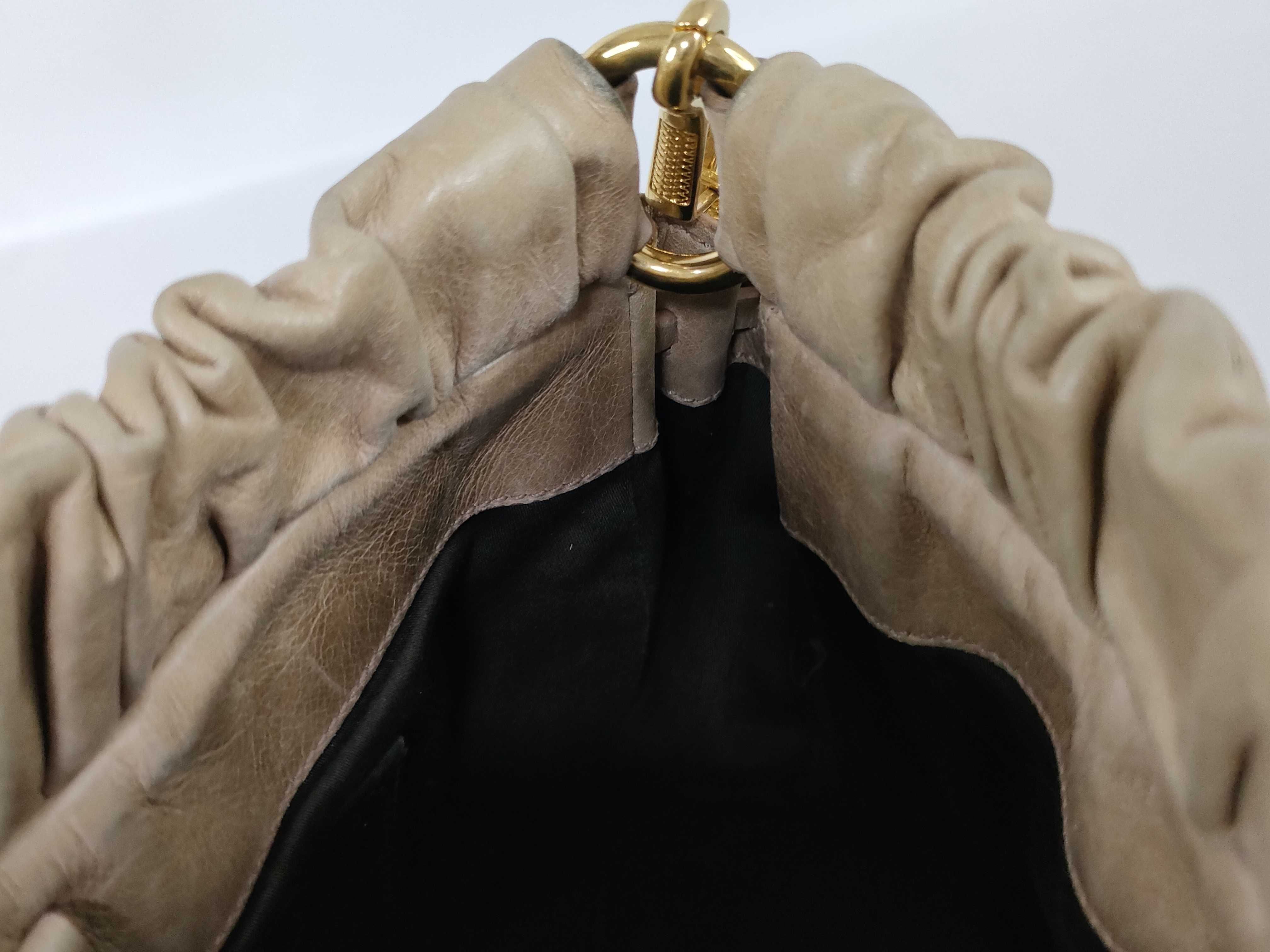 Vitello Leather Handbag (2-way handbag) — view 11