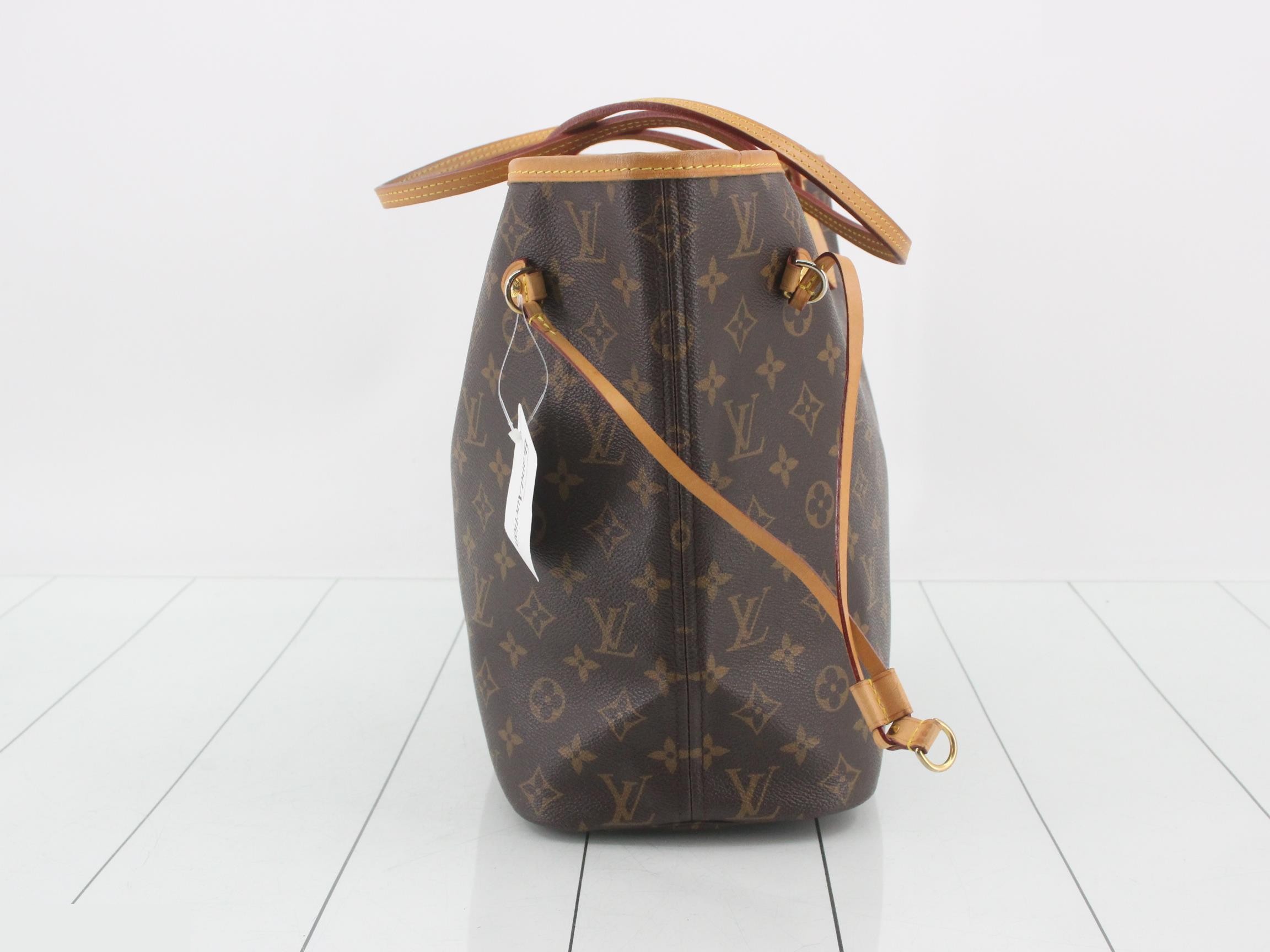 Neverfull Monogram Handbag with Pouch — view 3