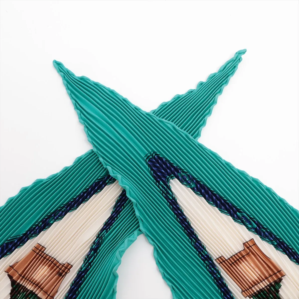 Carre 90 BONSAI (Bonsai - Beautiful Moment) Scarf, Silk, Green. Shows wear, — view 2