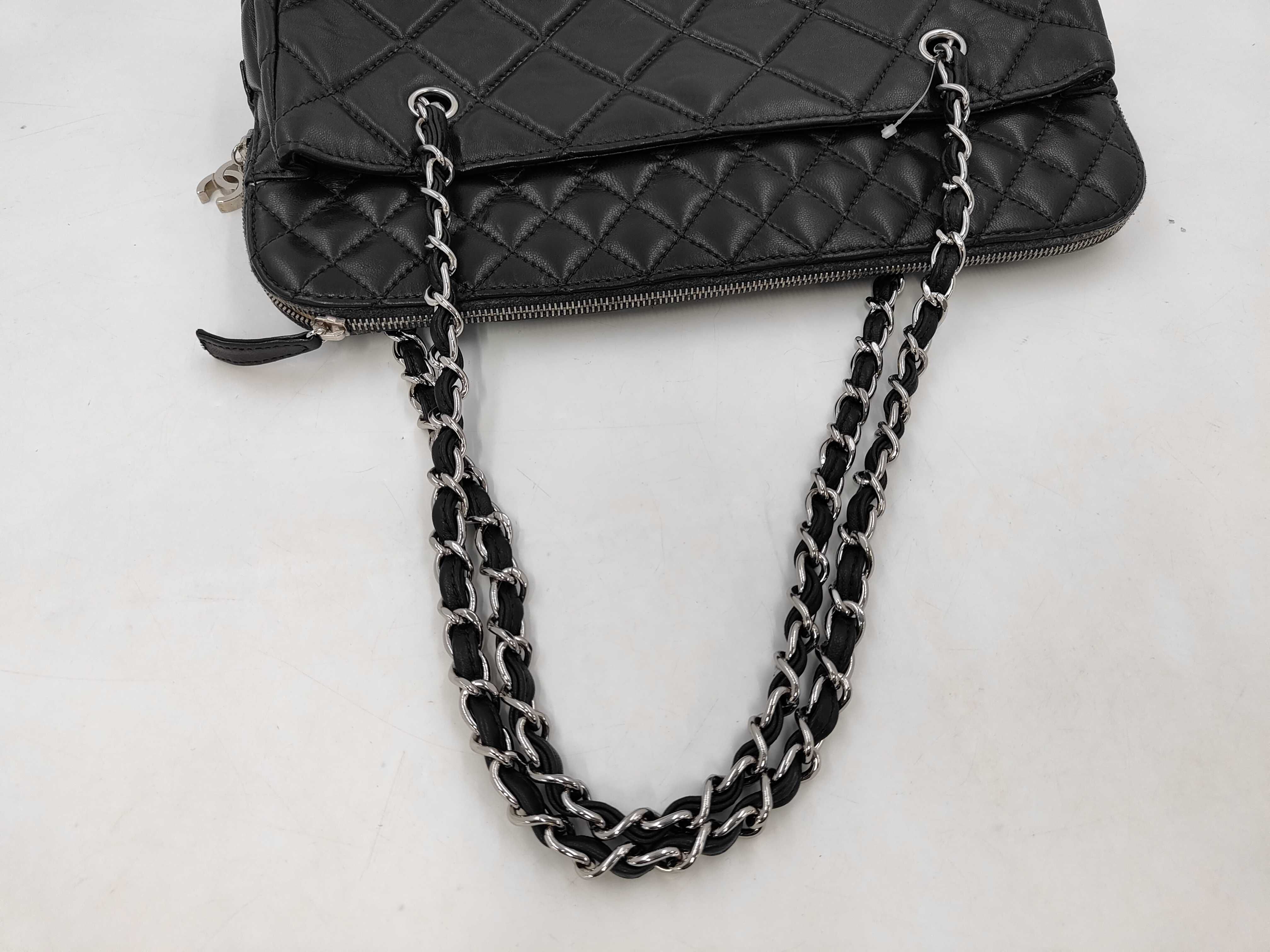 Chain Tote Bag, Black and Silver Shoulder Bag — view 5