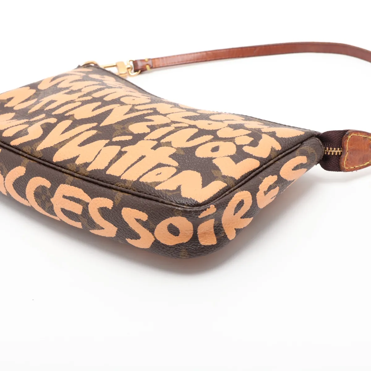 Monogram Graffiti Pochette Accessoires M92193 AR0041 Brown (Aftermarket Zipper) — view 3