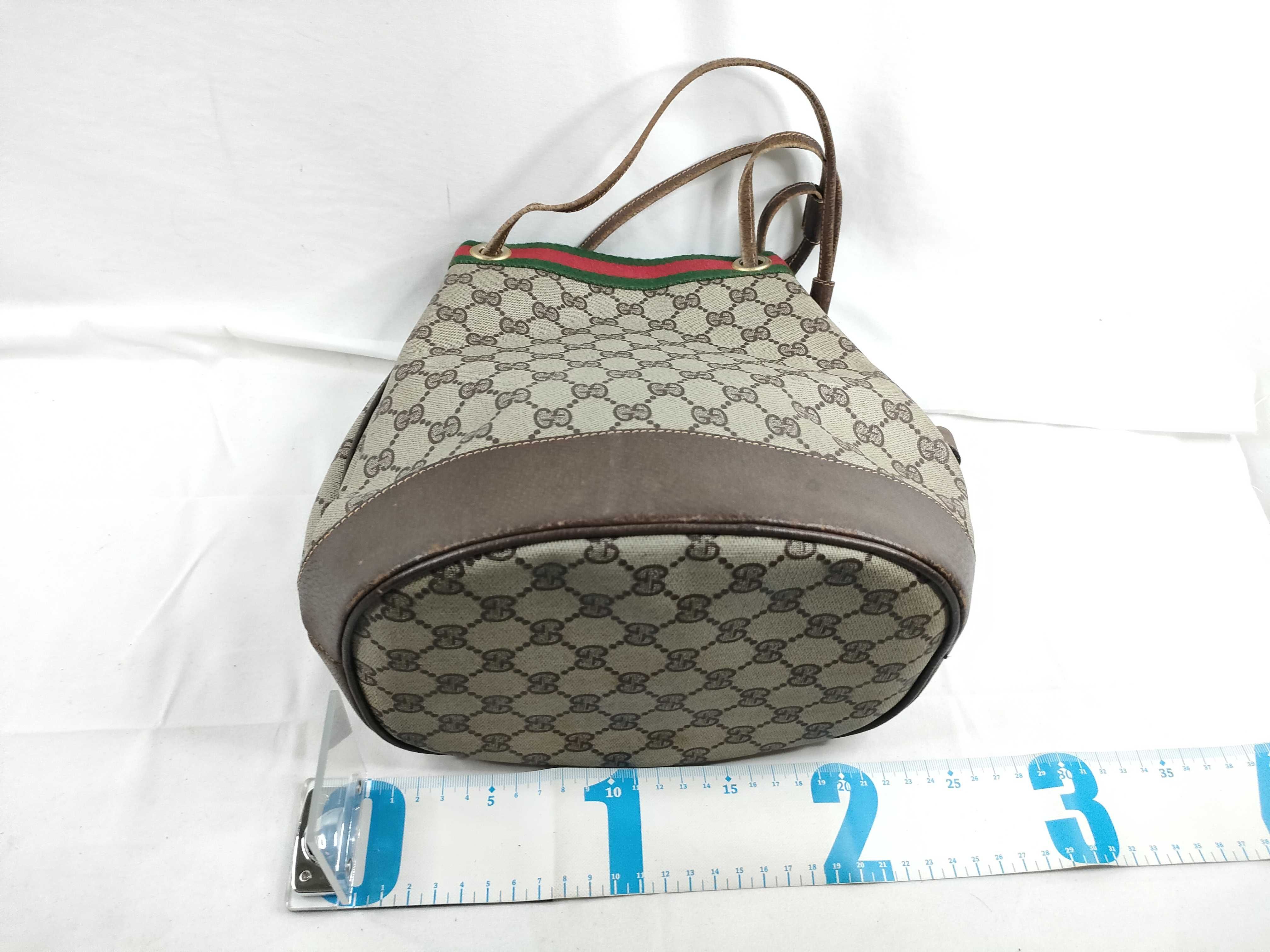 GG Supreme Shoulder Bag, Brown — view 2