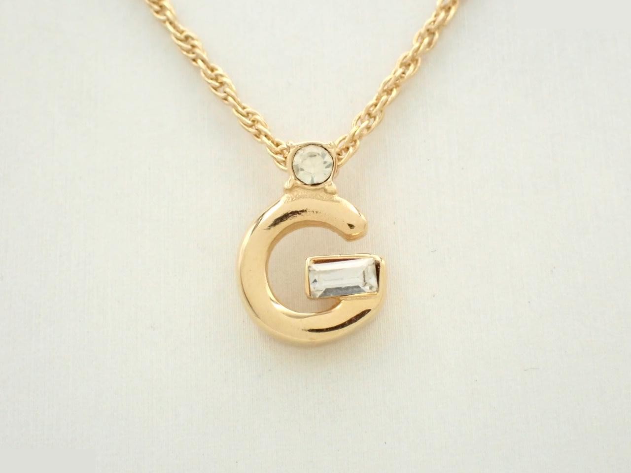 Necklace, chain approximately 40cm