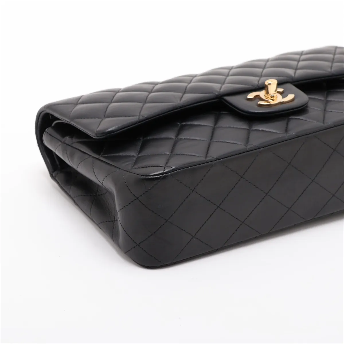 [Individually packaged] Chanel Matelassé 25 Lambskin Double Flap Double Chain Bag, Black with Gold Hardware, 8792668, Series 8, A01112 — view 4