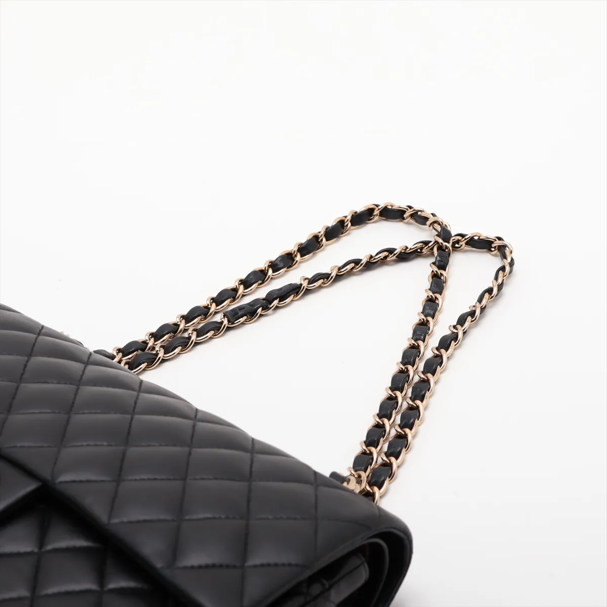 [Individually packaged] Chanel Matelassé 25 Lambskin Double Flap Double Chain Bag, Black with Gold Hardware, 8792668, Series 8, A01112 — view 5