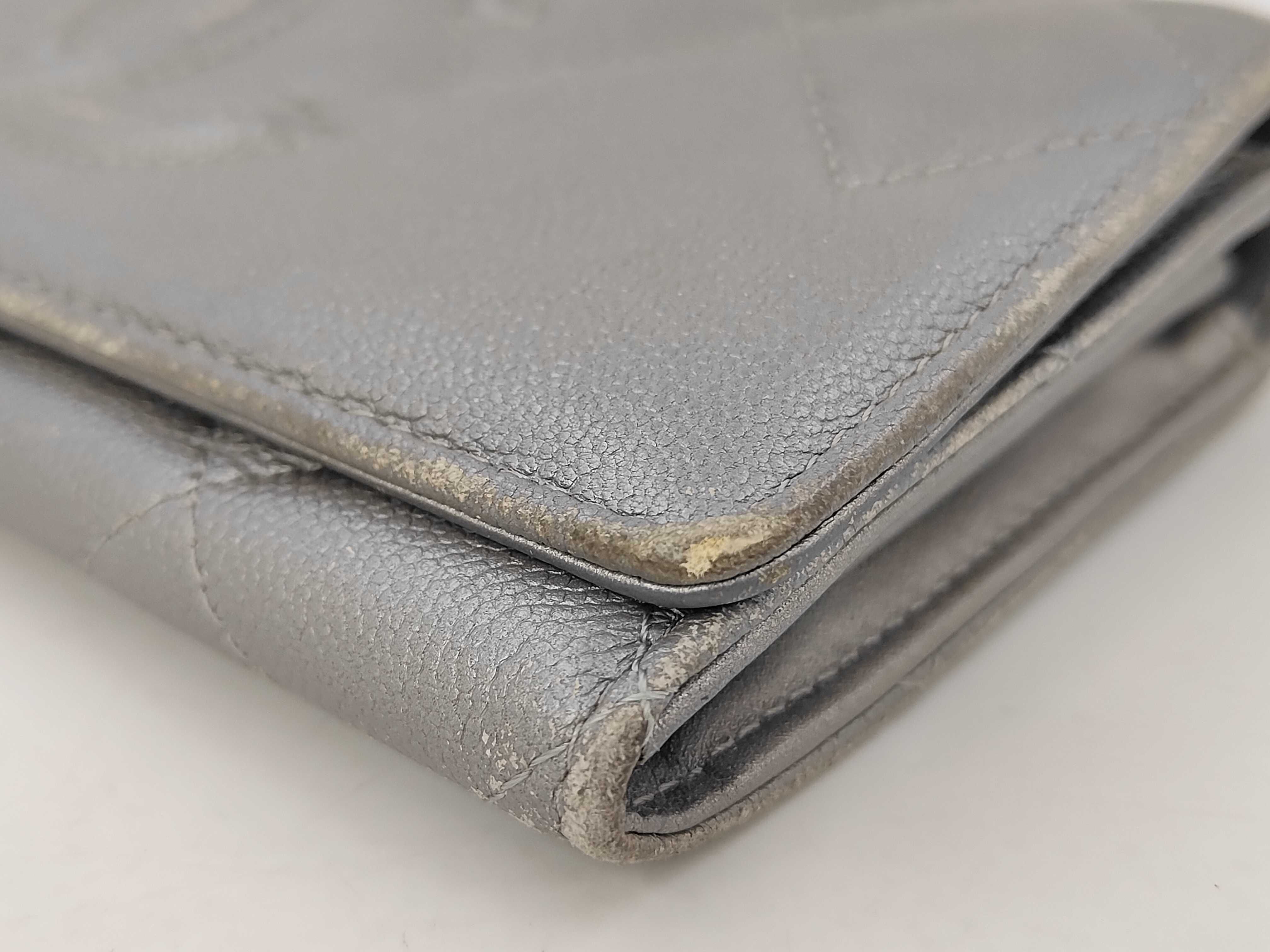 Matelassé Long Wallet, Caviar Leather, Silver Hardware, Gray, 24704244 — view 3