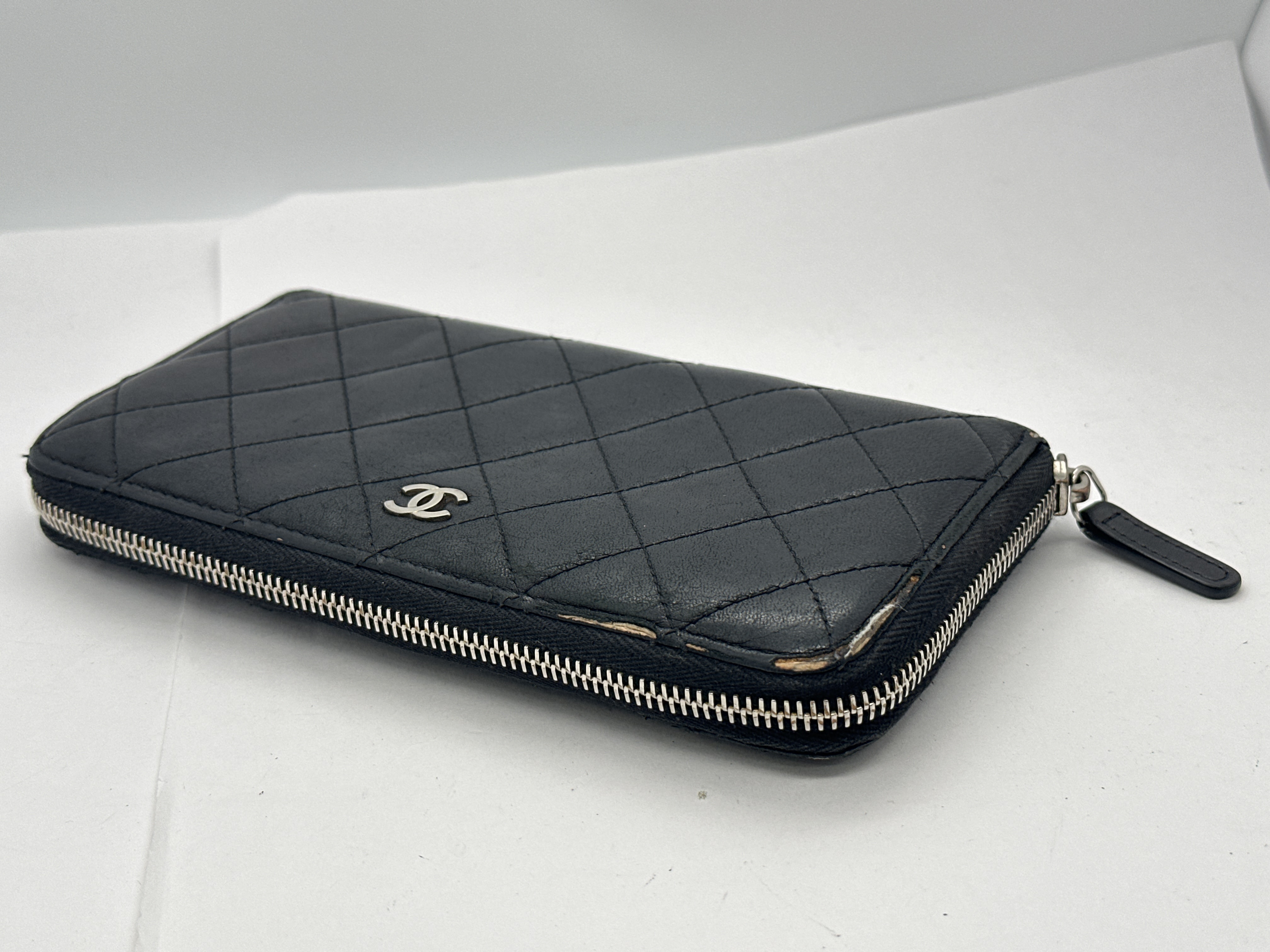 Matelasse Round Zipper No. 15 Wallet — view 3
