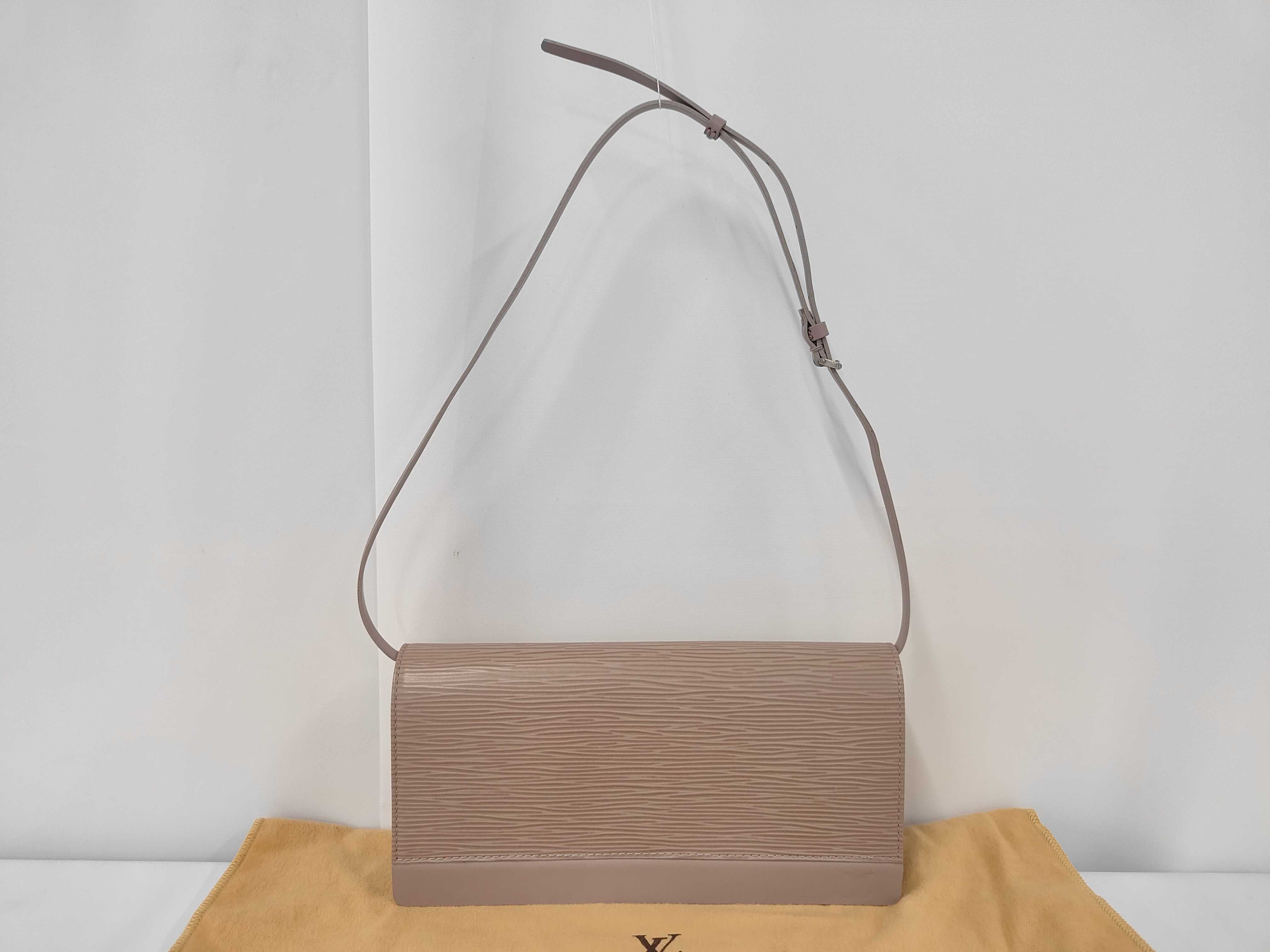 Epi Honfleur M5273B Shoulder Bag