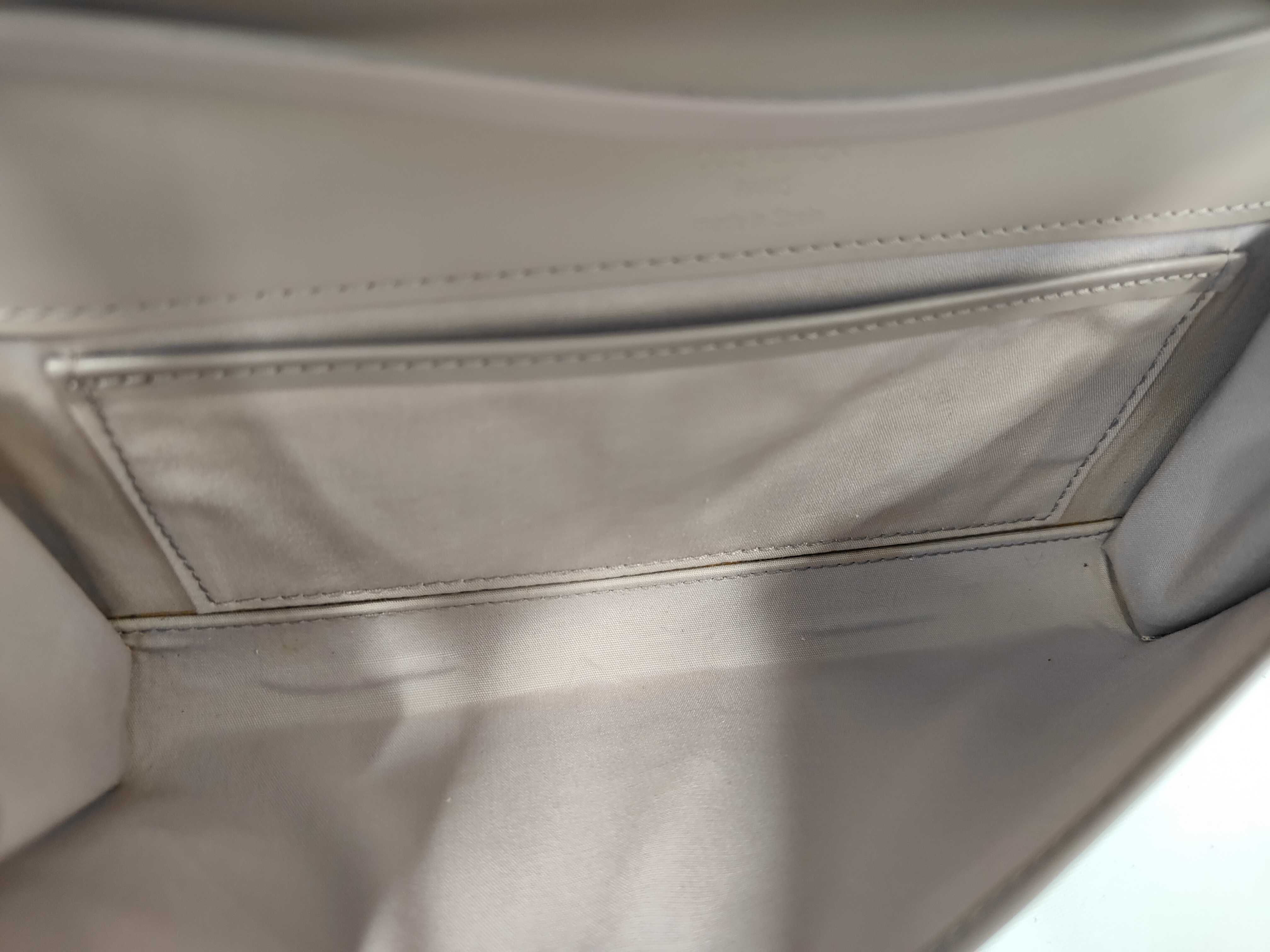 Epi Honfleur M5273B Shoulder Bag — view 8