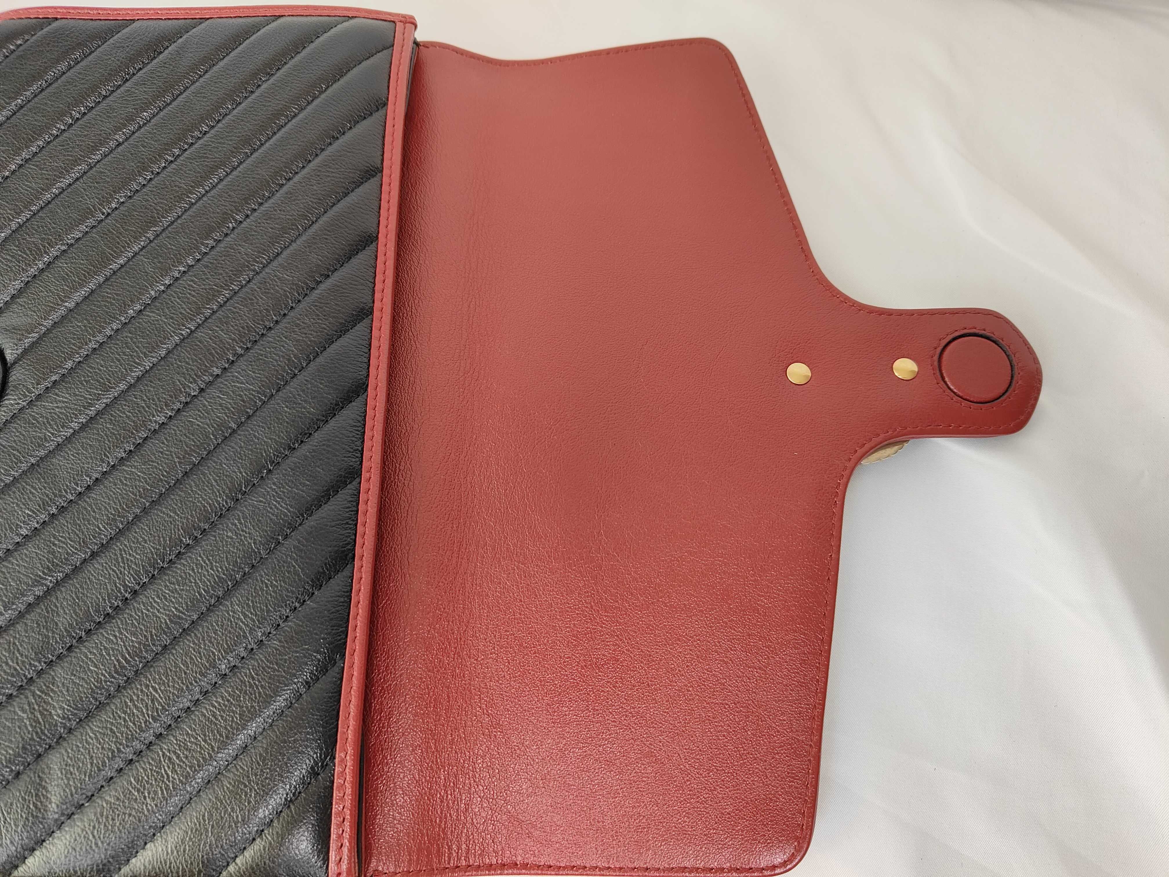 GG Marmont Matelasse Flap Clutch Bag — view 5