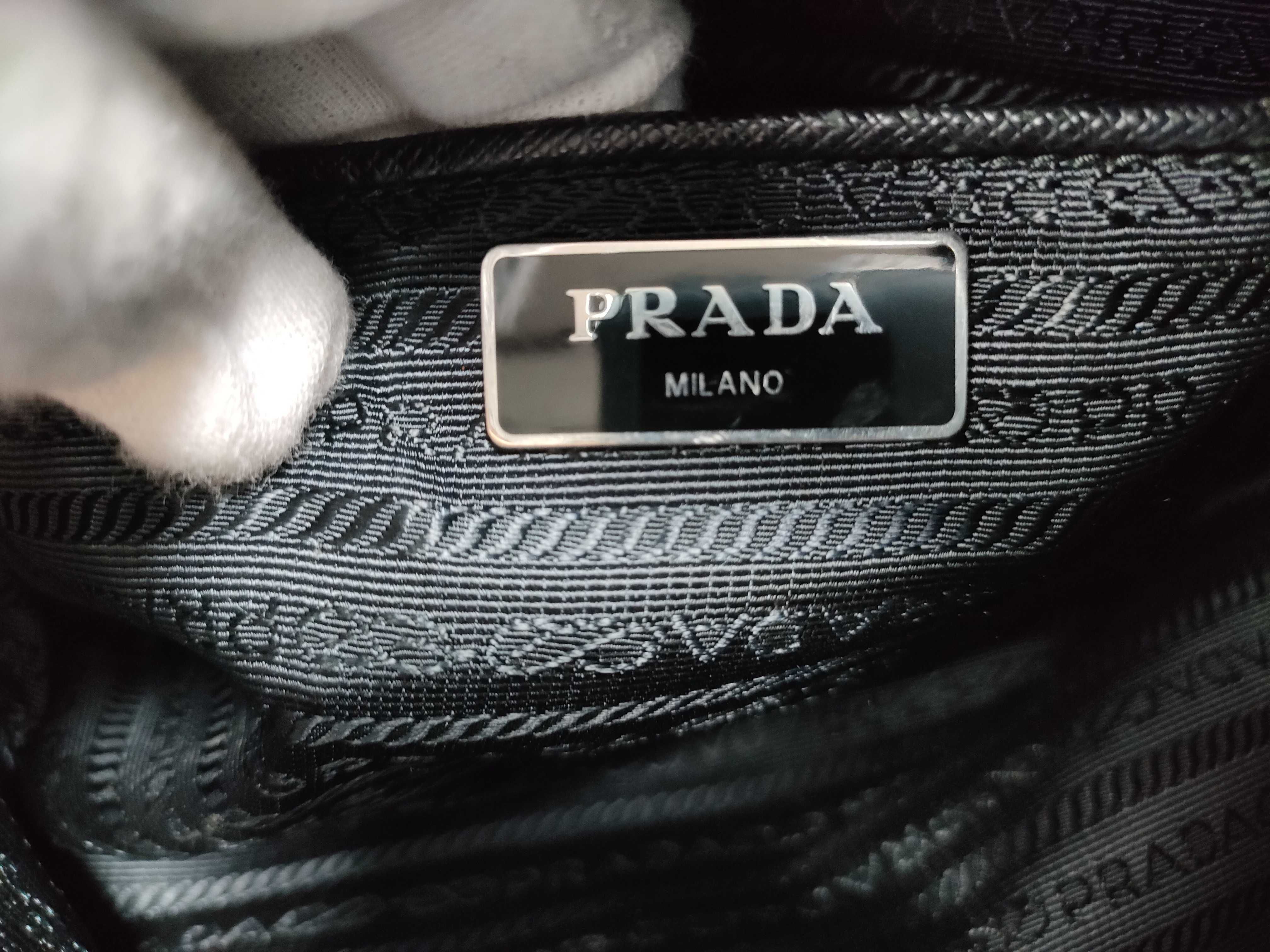 (Prada) Current model shoulder bag, Saffiano nylon, triangular logo shoulder bag — view 15