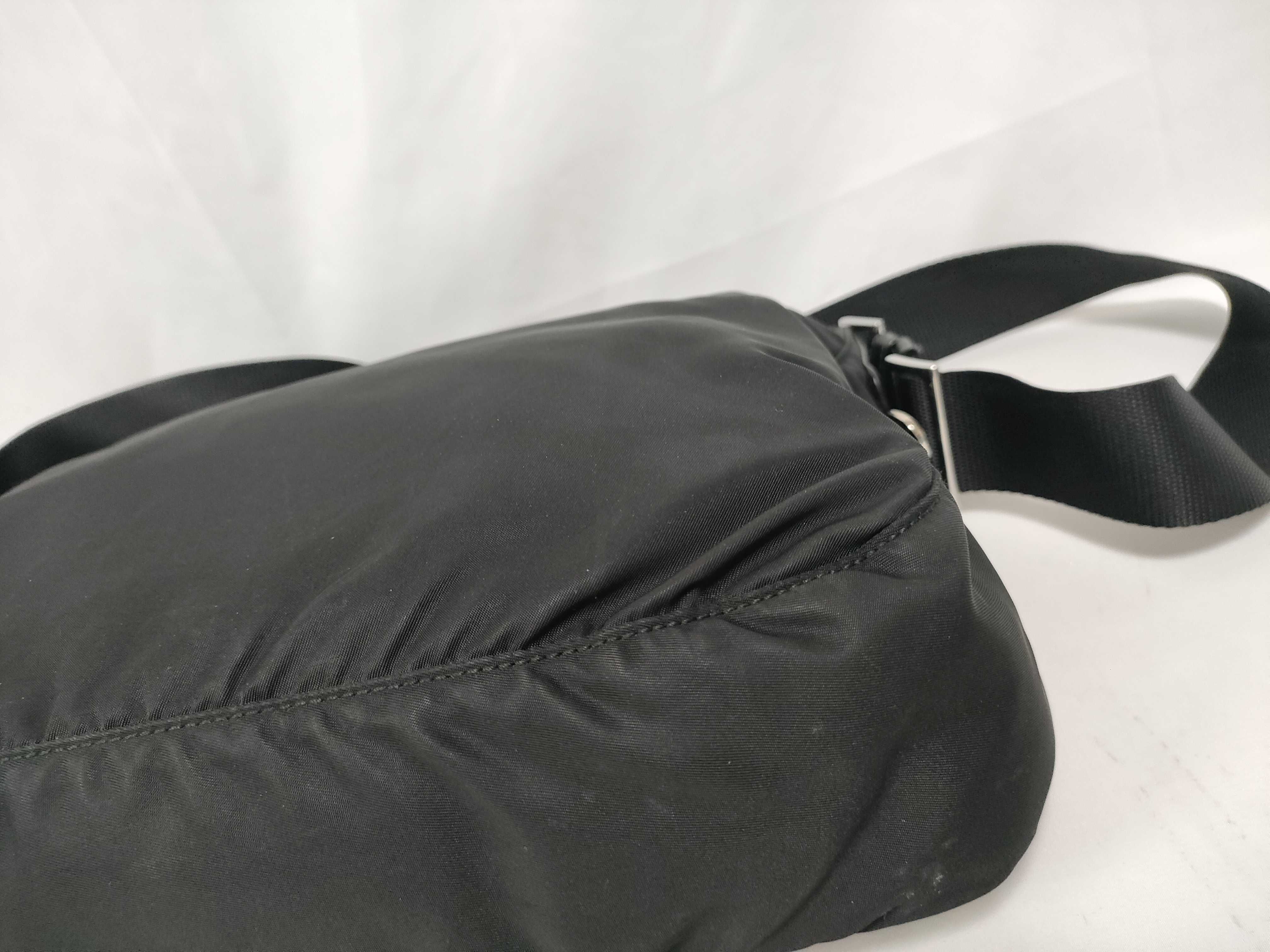 (Prada) Current model shoulder bag, Saffiano nylon, triangular logo shoulder bag — view 4