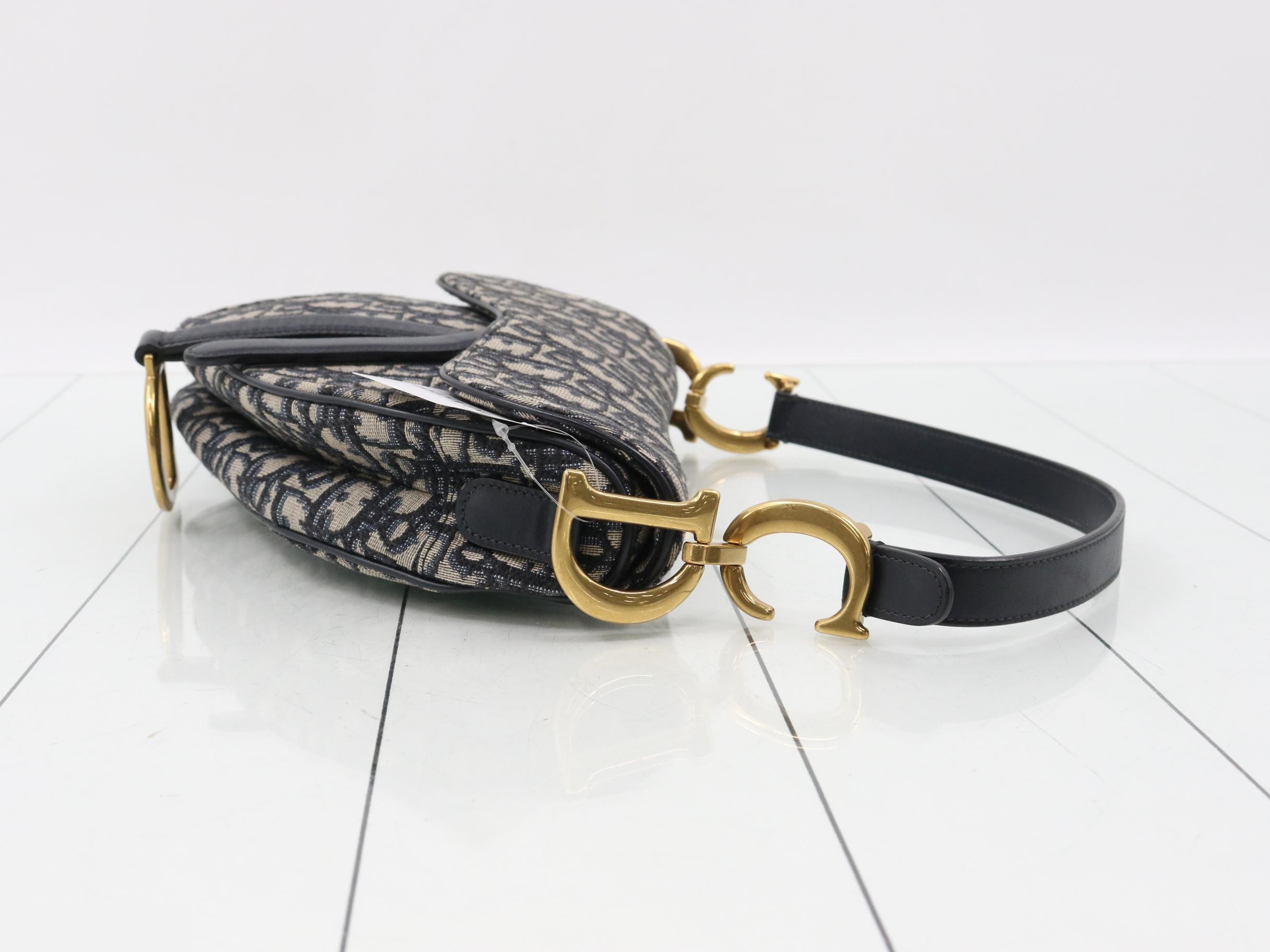 Oblique Canvas One-Shoulder Bag — view 3