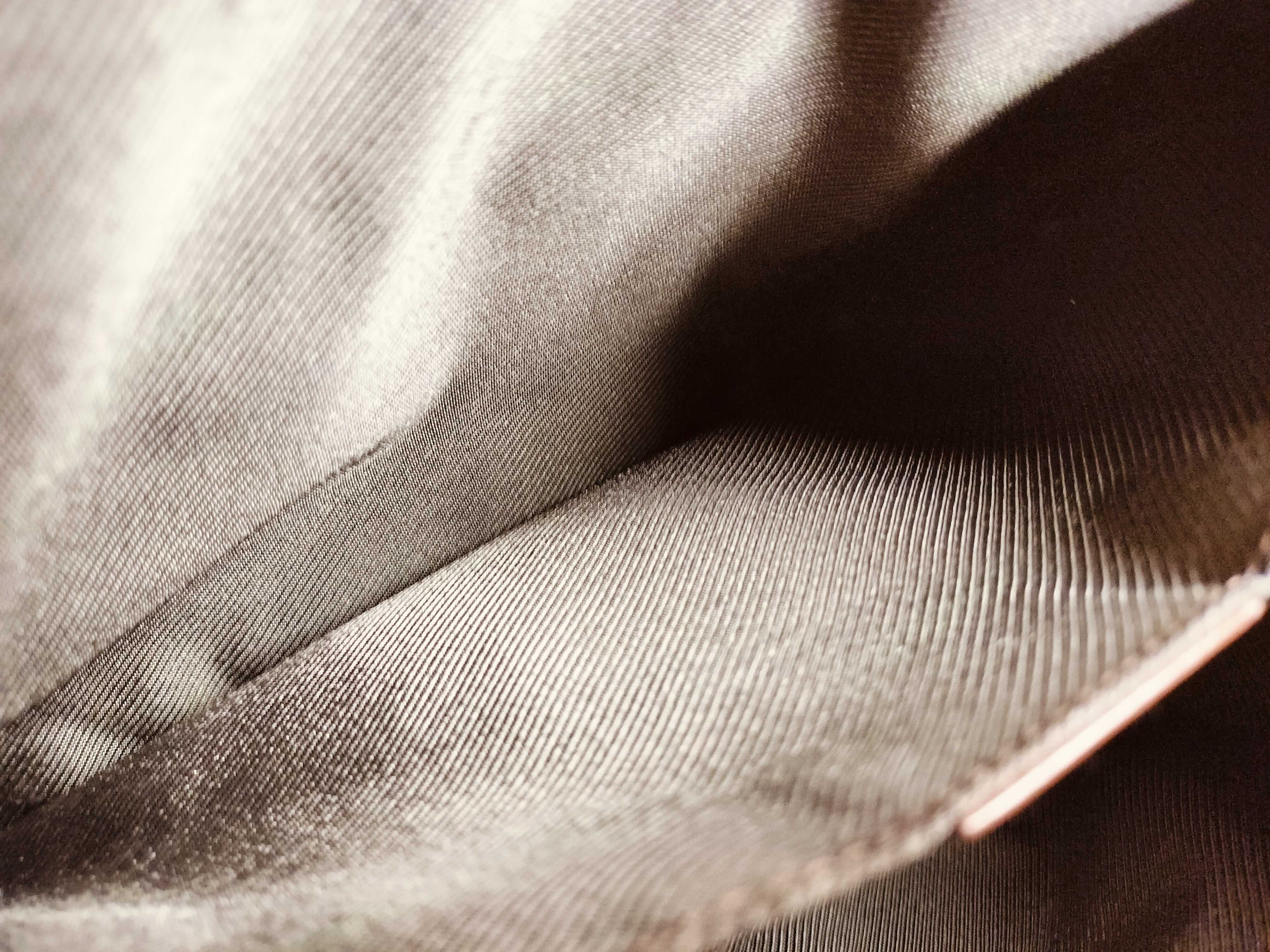 GG Canvas Shoulder Bag — view 12