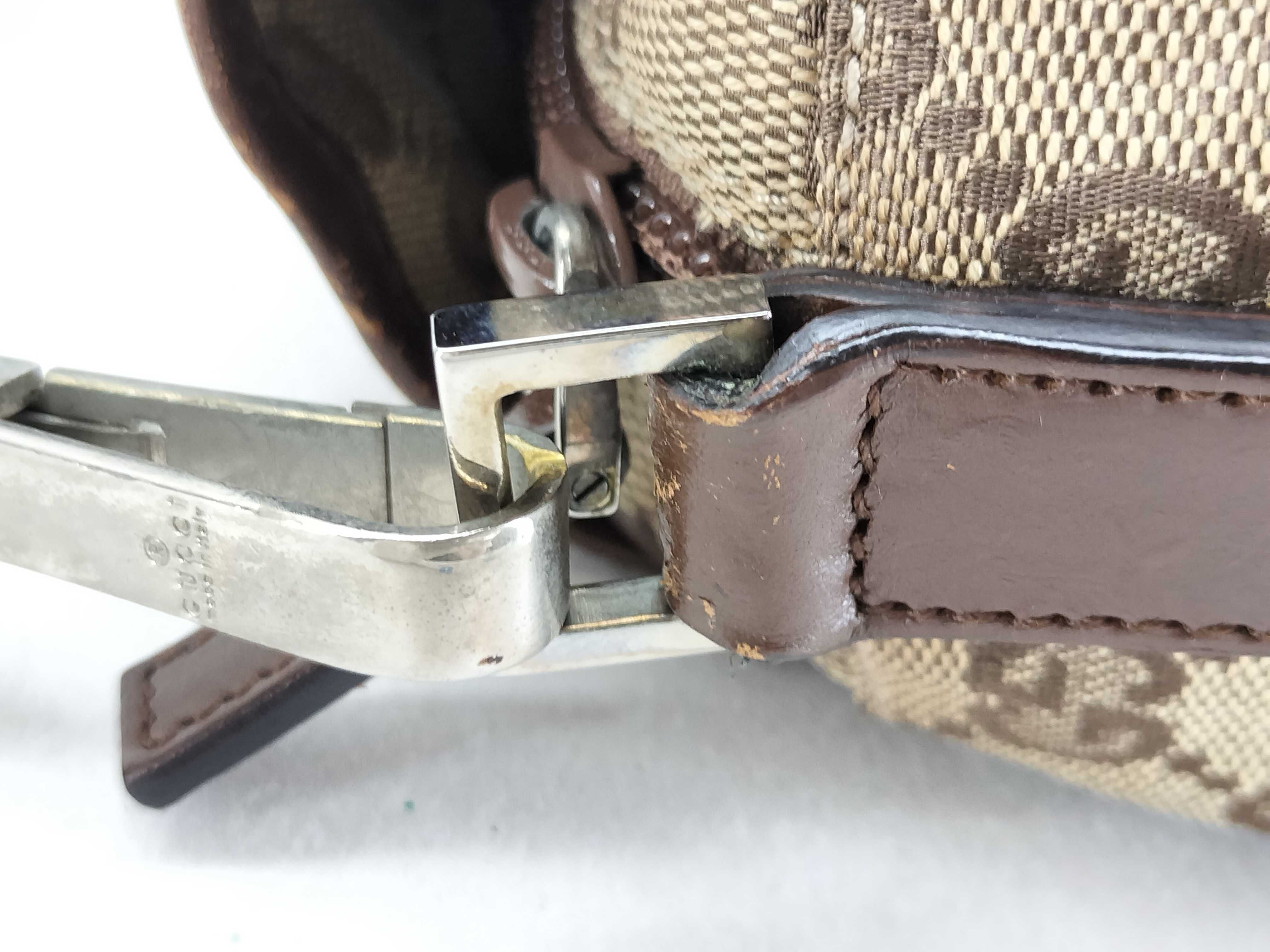 GG Canvas Shoulder Bag — view 5