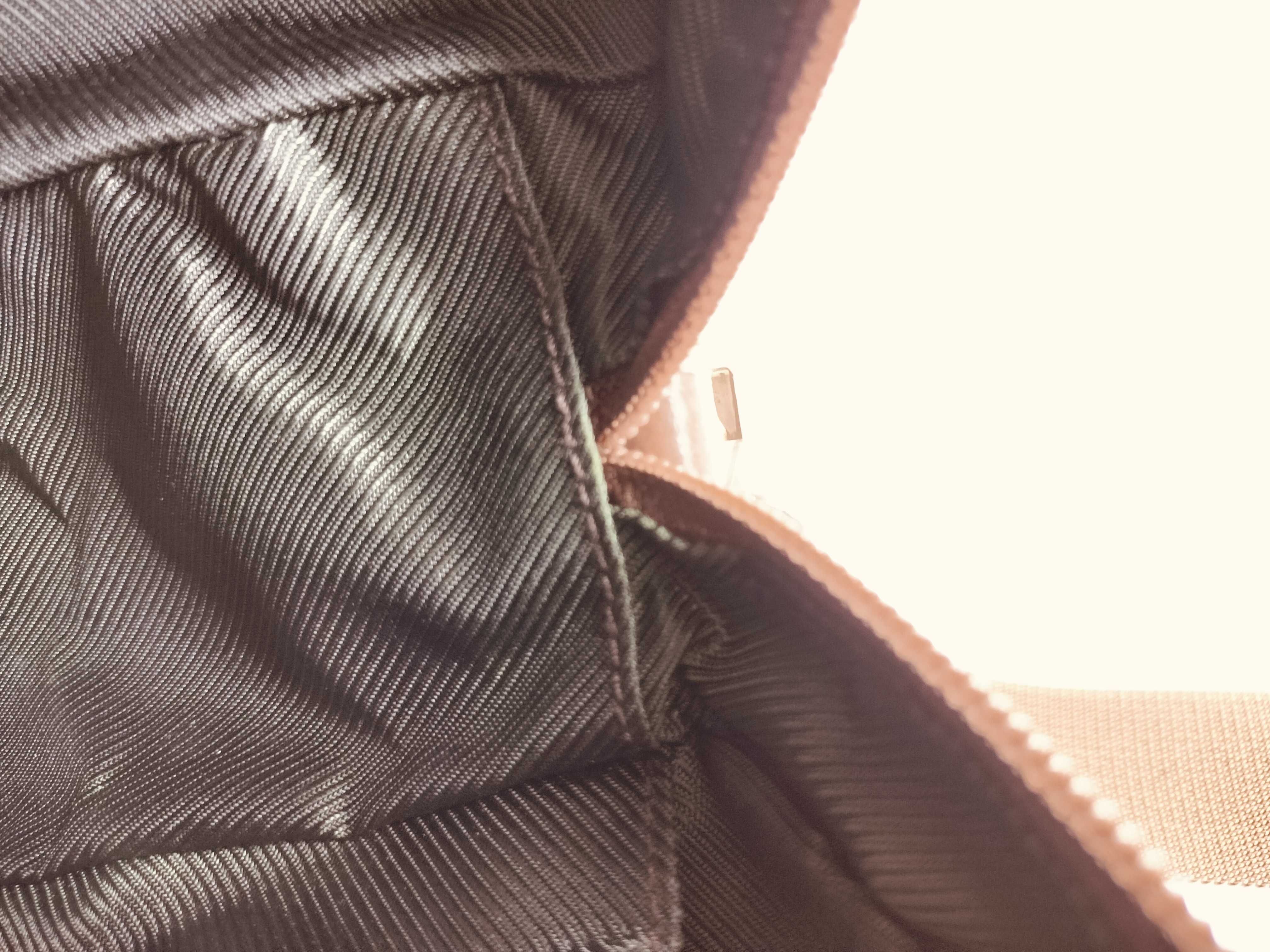 GG Canvas Shoulder Bag — view 10