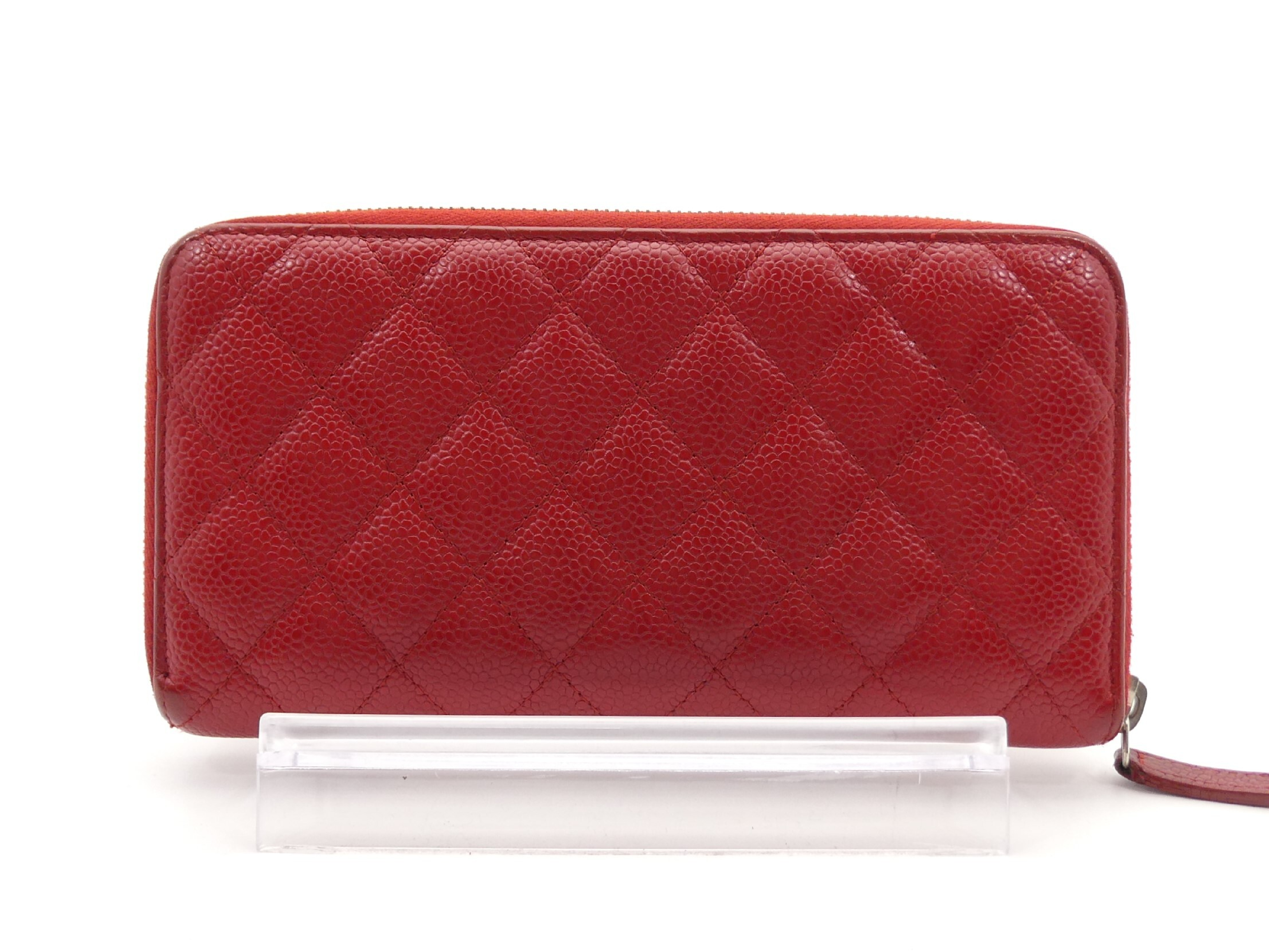 Matelassé Coco Mark Caviar Skin Round Zip Wallet — view 2