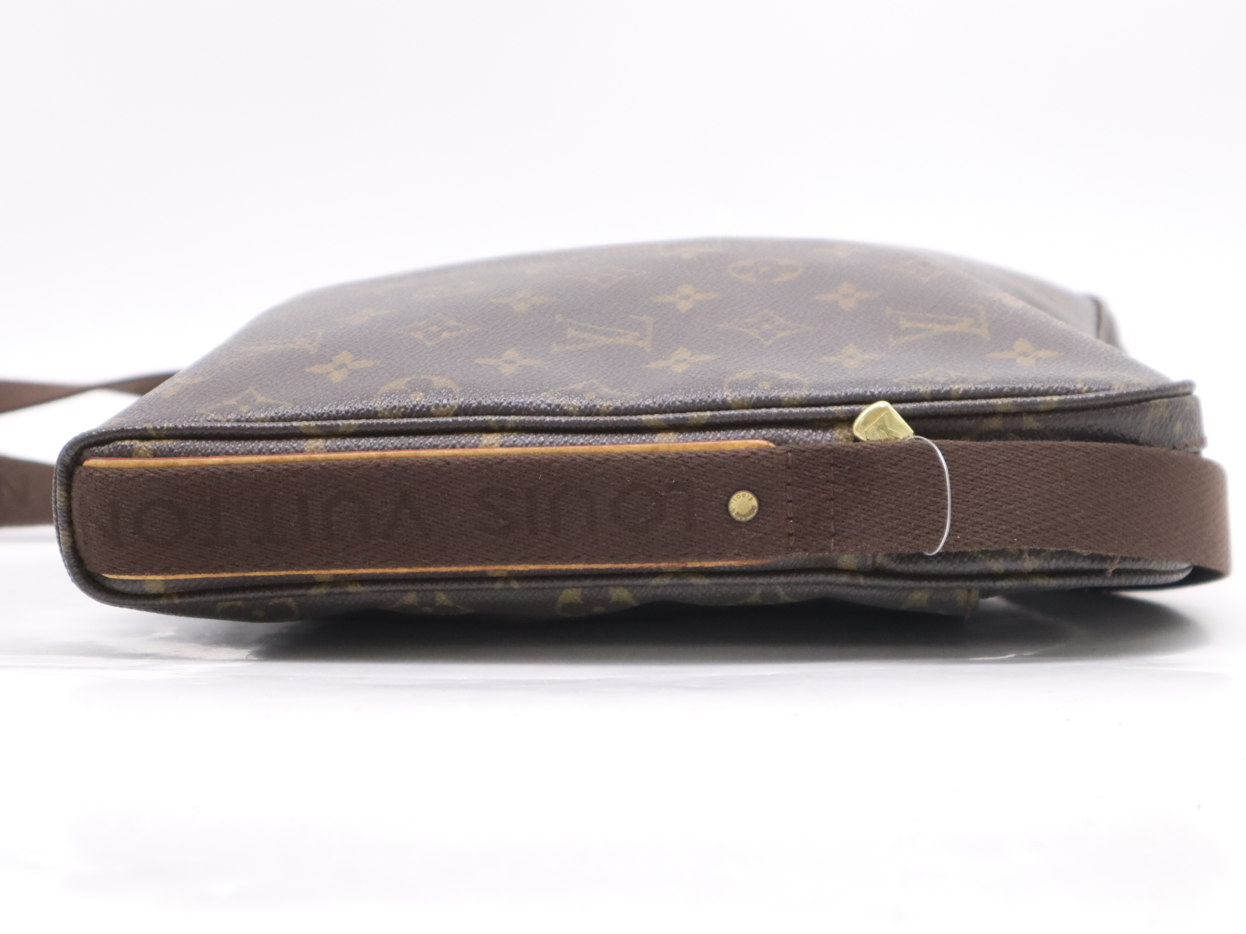 M97037 Monogram Trotter Beaubourg Shoulder Bag — view 5