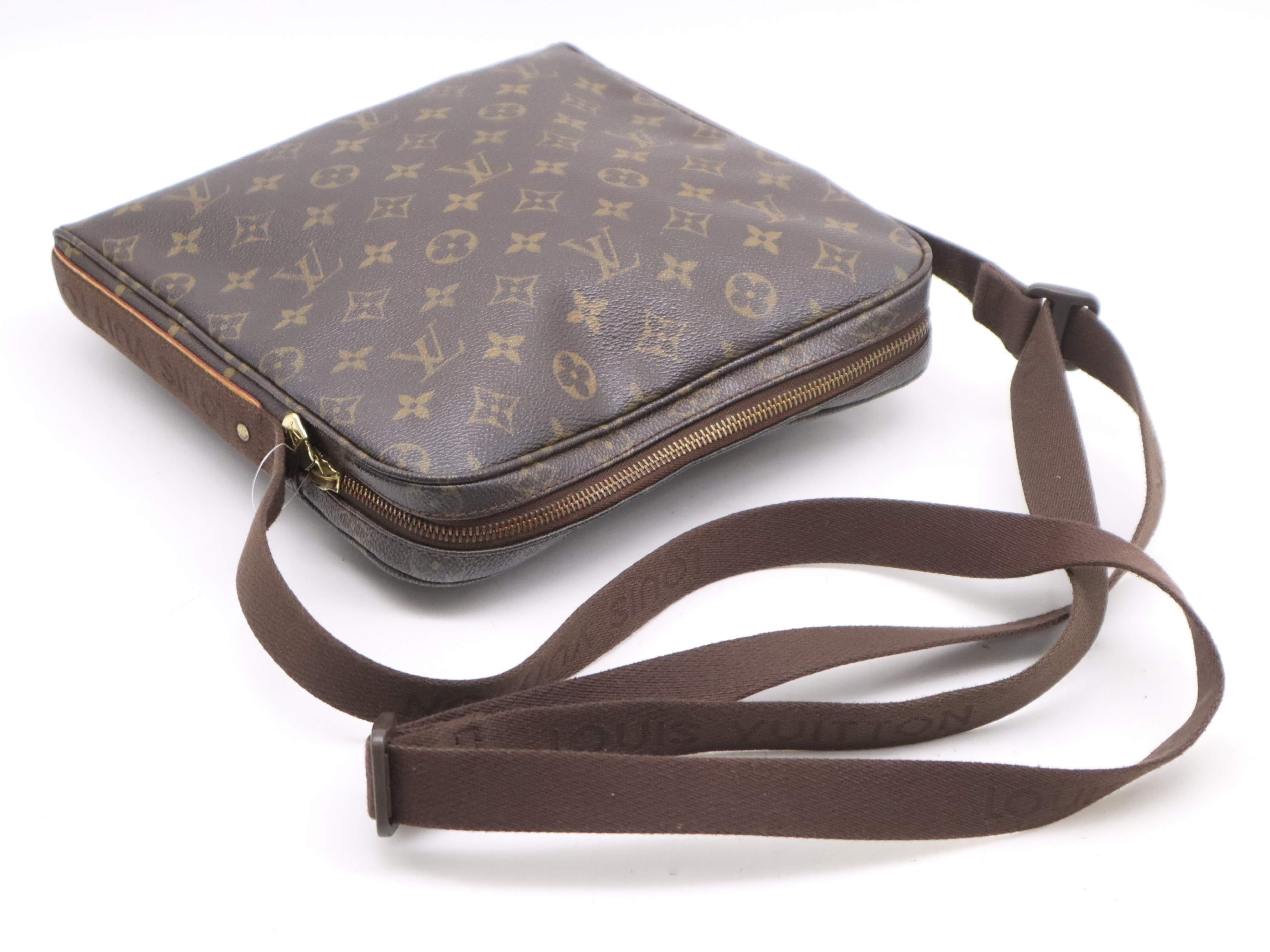 M97037 Monogram Trotter Beaubourg Shoulder Bag — view 6