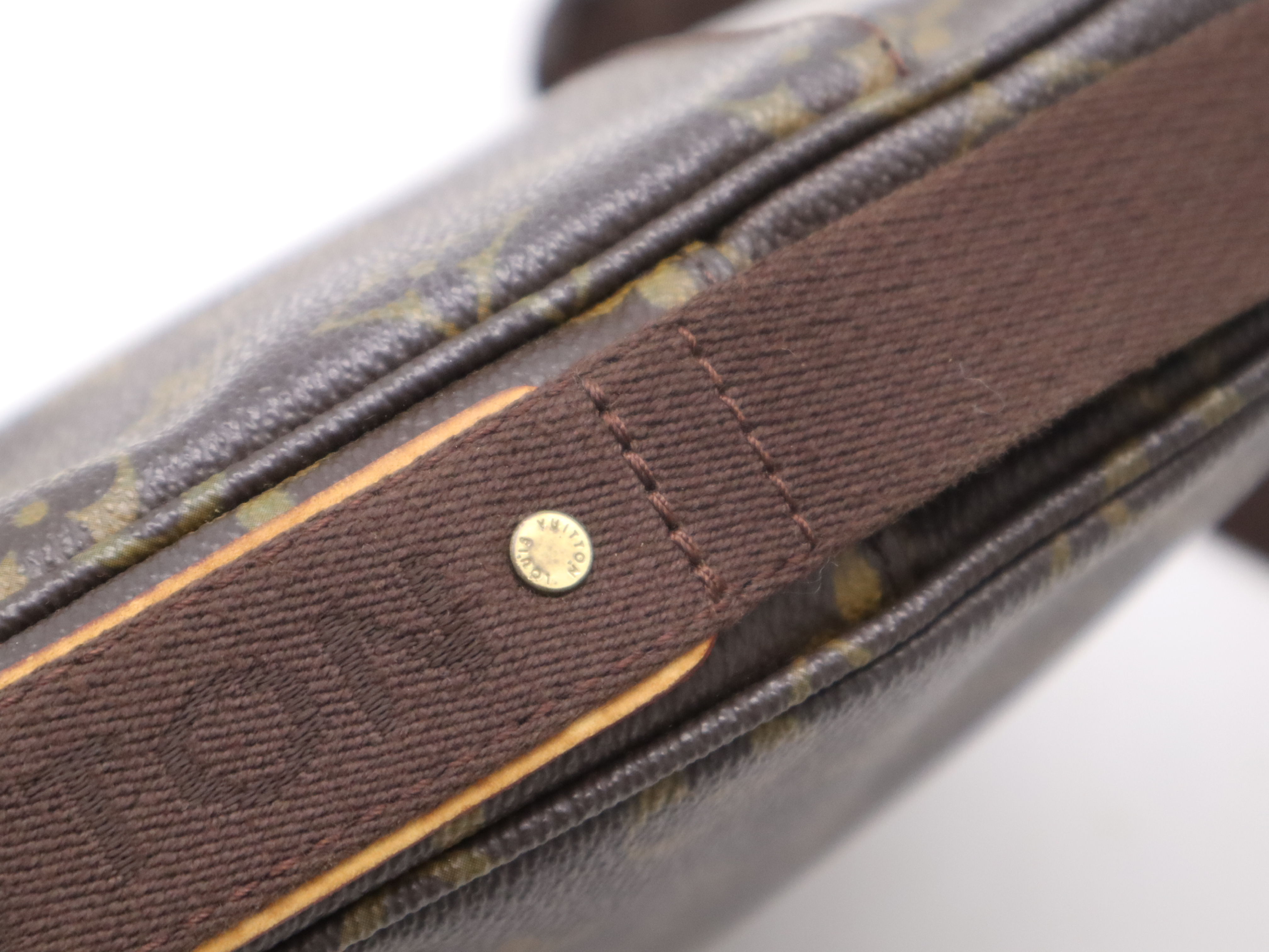 M97037 Monogram Trotter Beaubourg Shoulder Bag — view 8