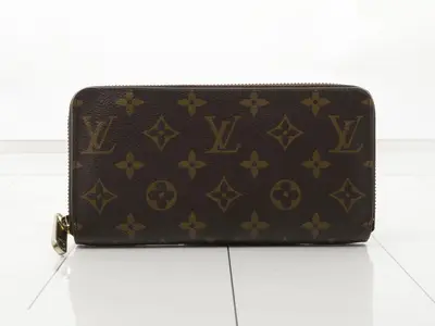 Zippy Wallet Monogram