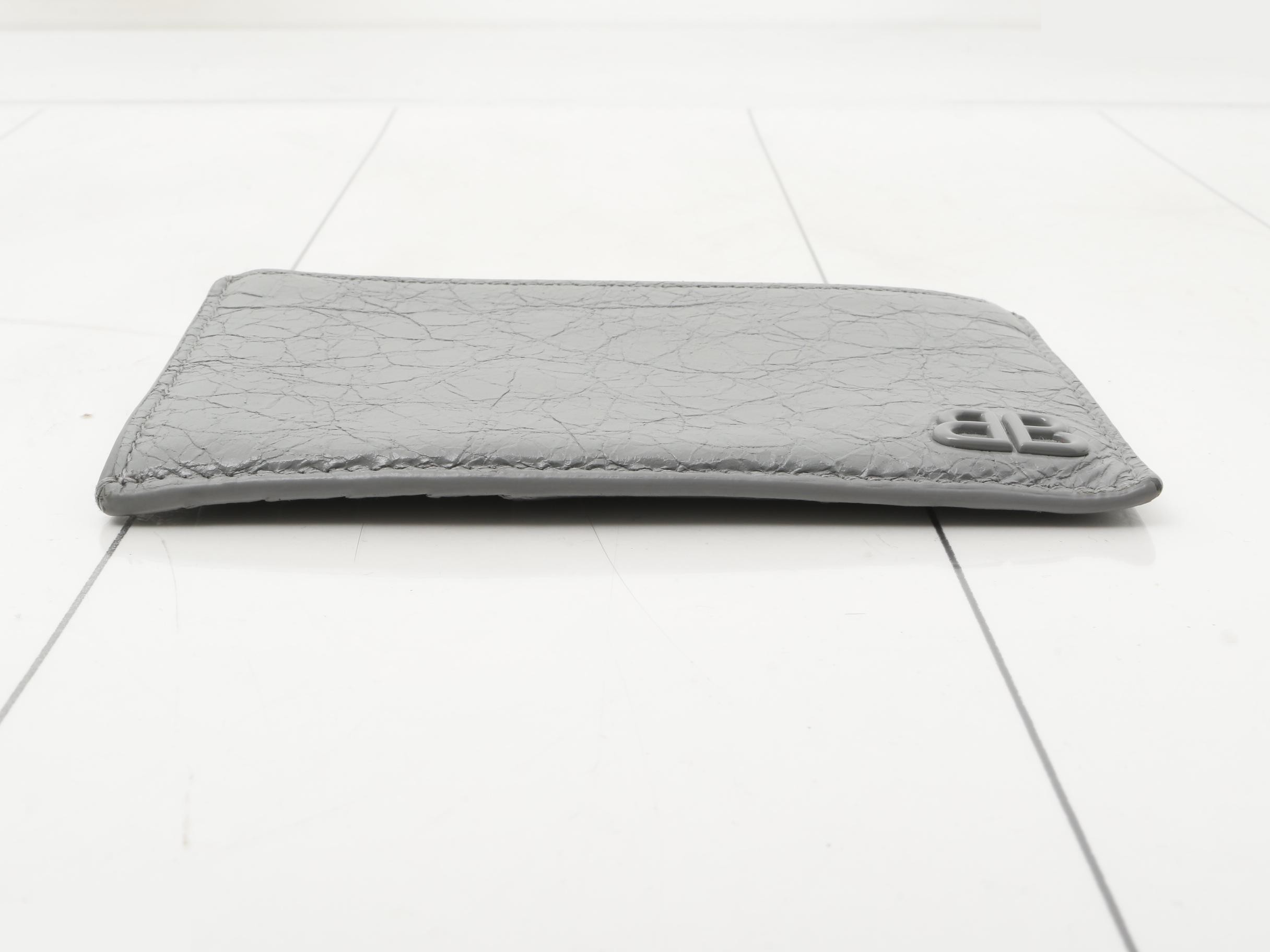 Fragment case, gray leather — view 3