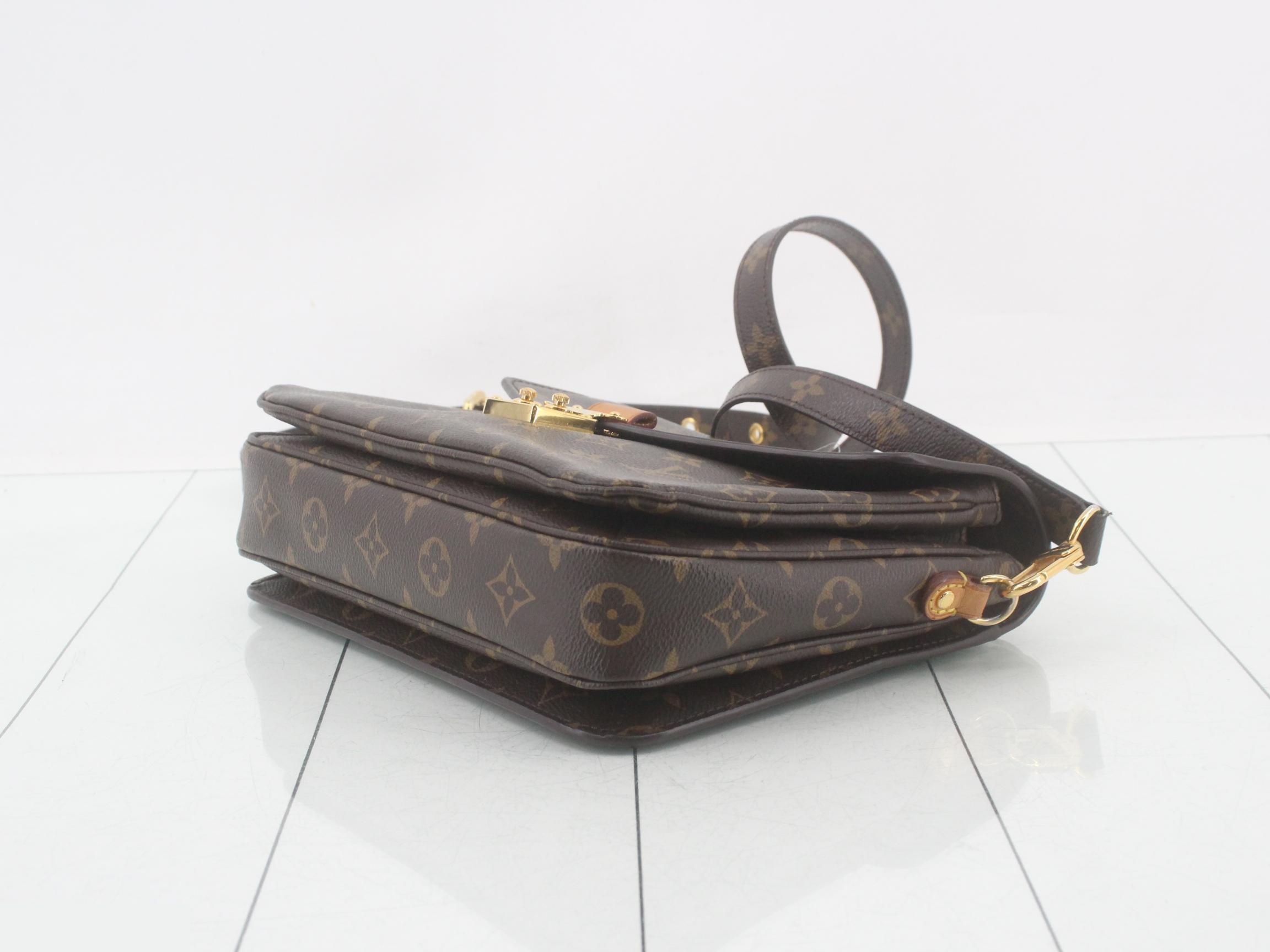 Monogram Metis — view 6