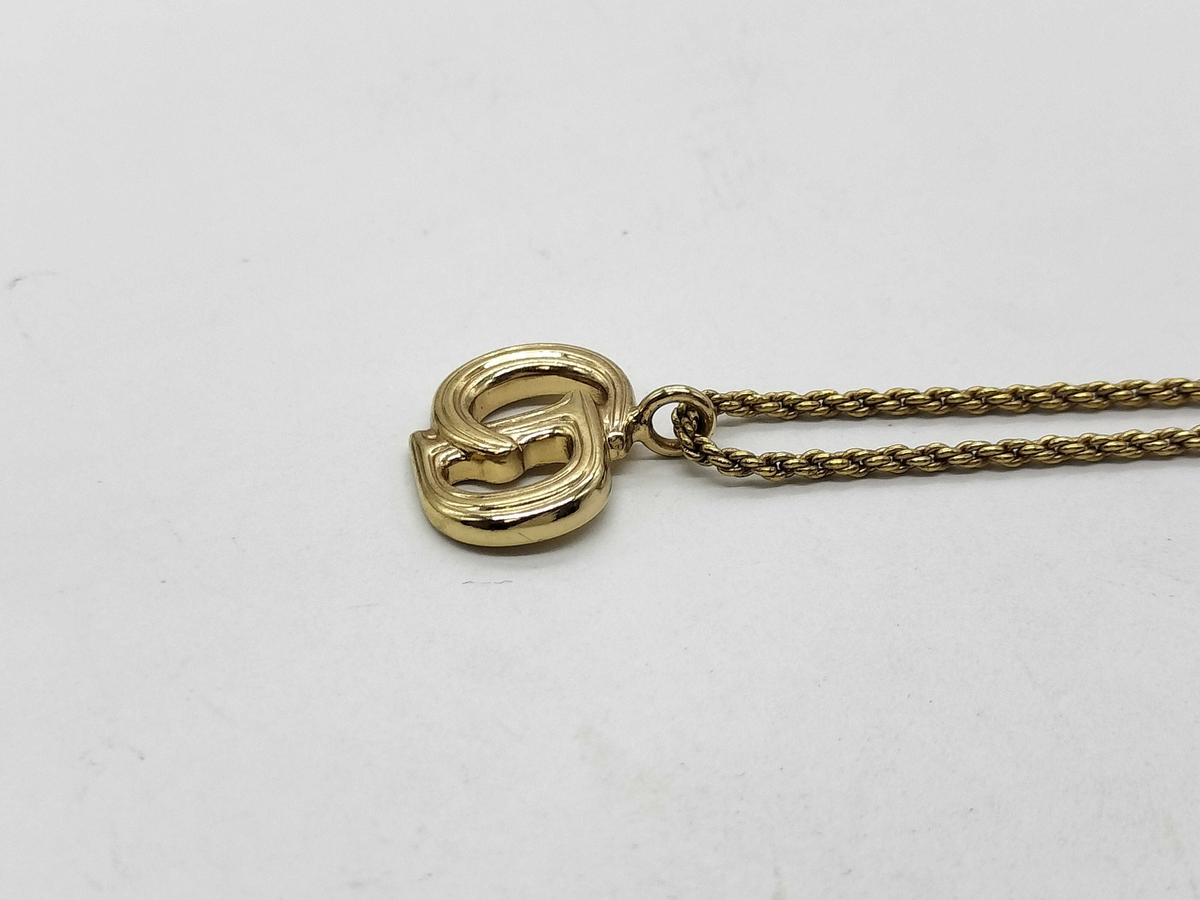 necklace — view 3