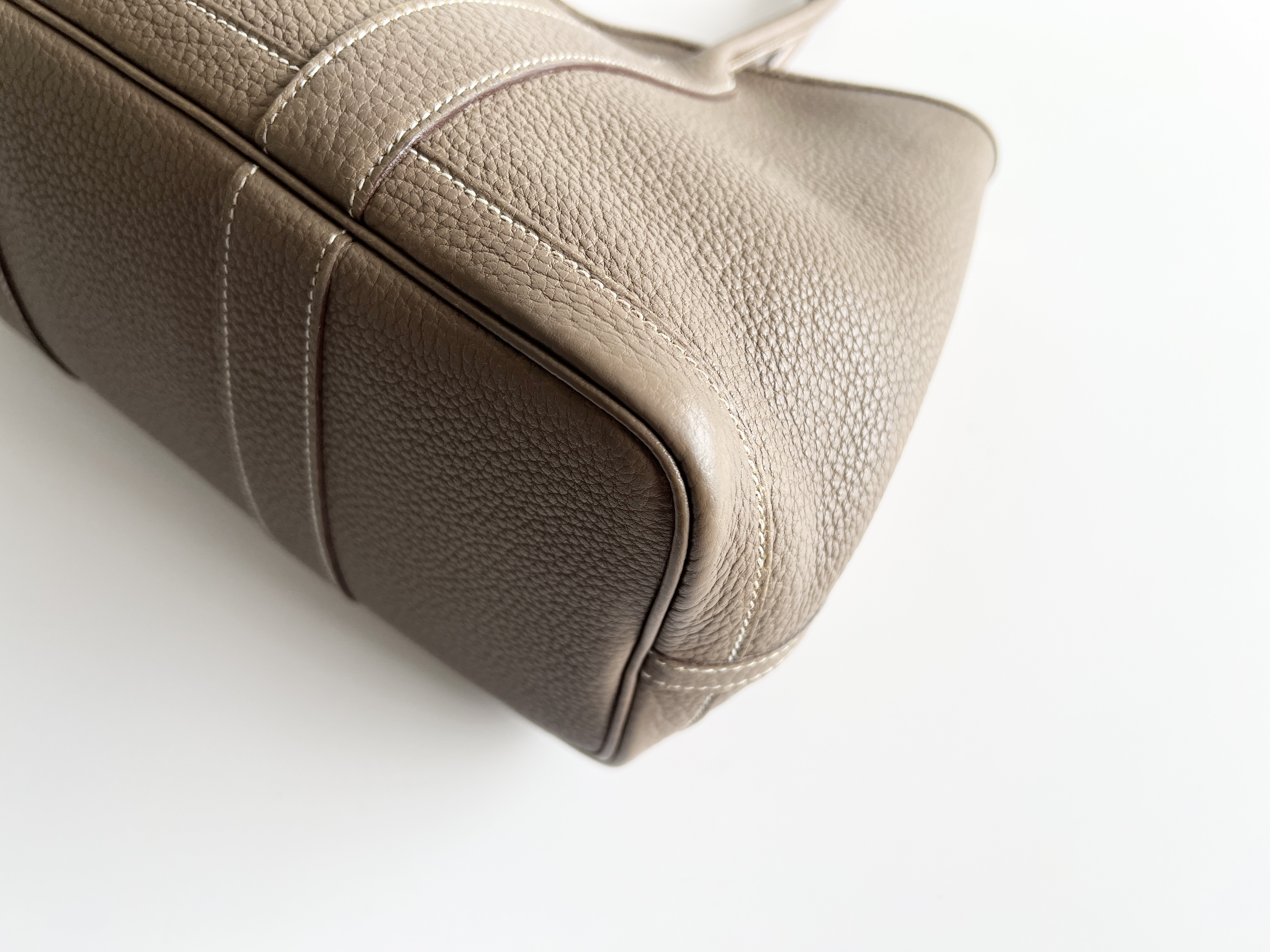 Garden Party TPM M stamp Etoupe Leather Tote Bag Handbag Tote Bag — view 9