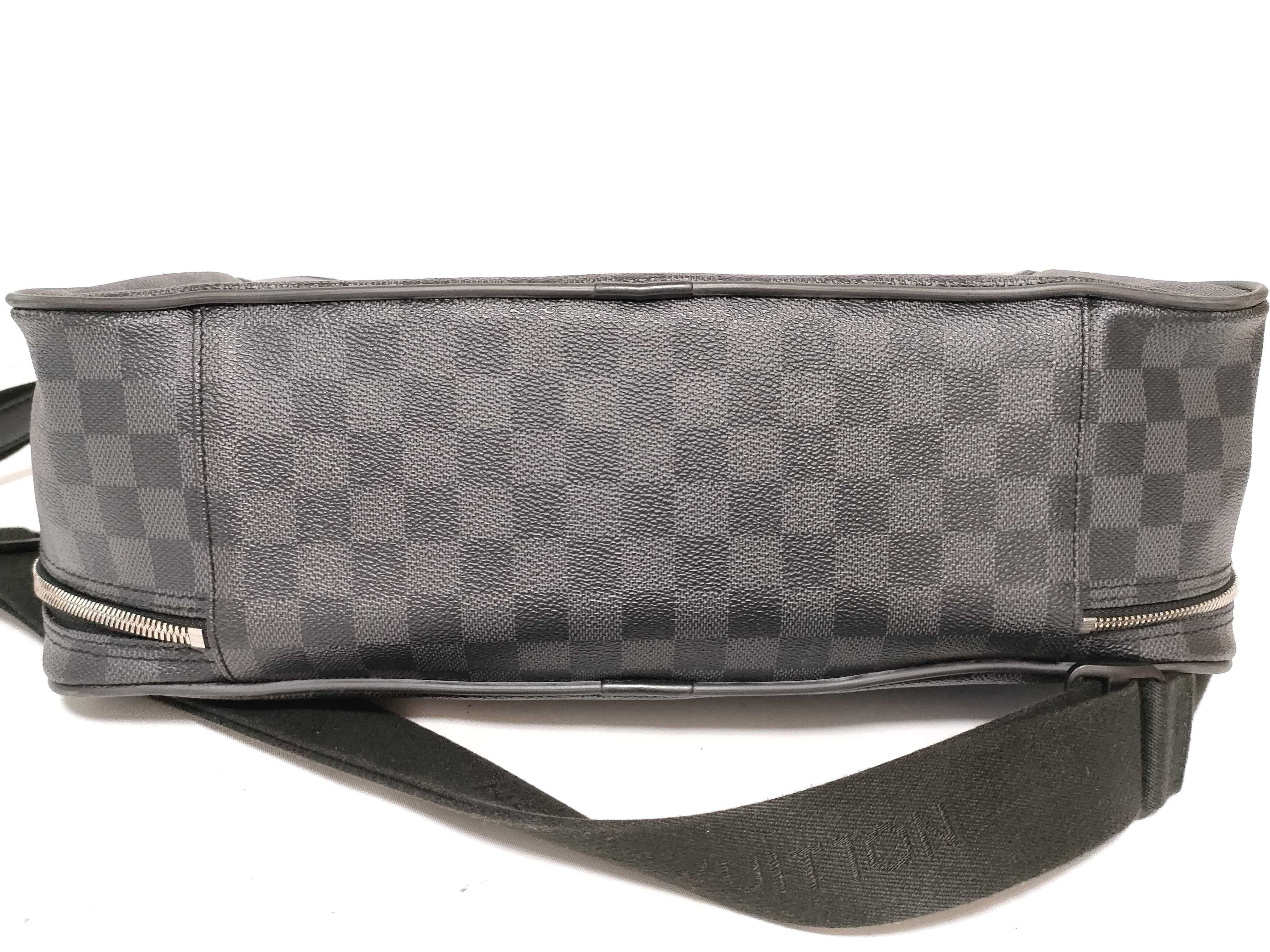 Damier Graphite Louis Vuitton Icar Overnight 2-room Type Shoulder Business Bag — view 8