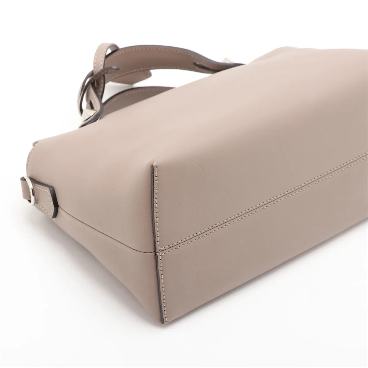 By The Way Medium 8BL146 Leather 2-Way Handbag Beige — view 4