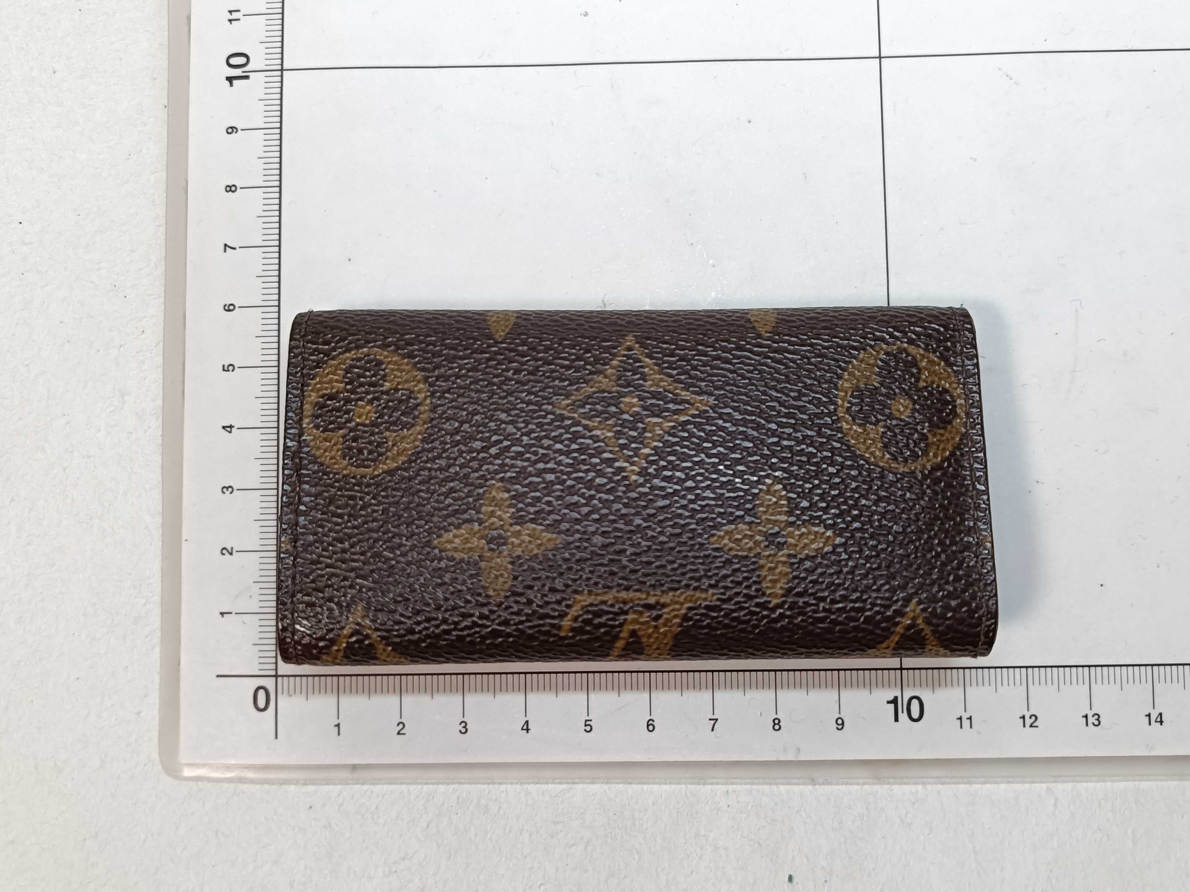 Monogram M62631 Multicles 4 Key Case — view 2