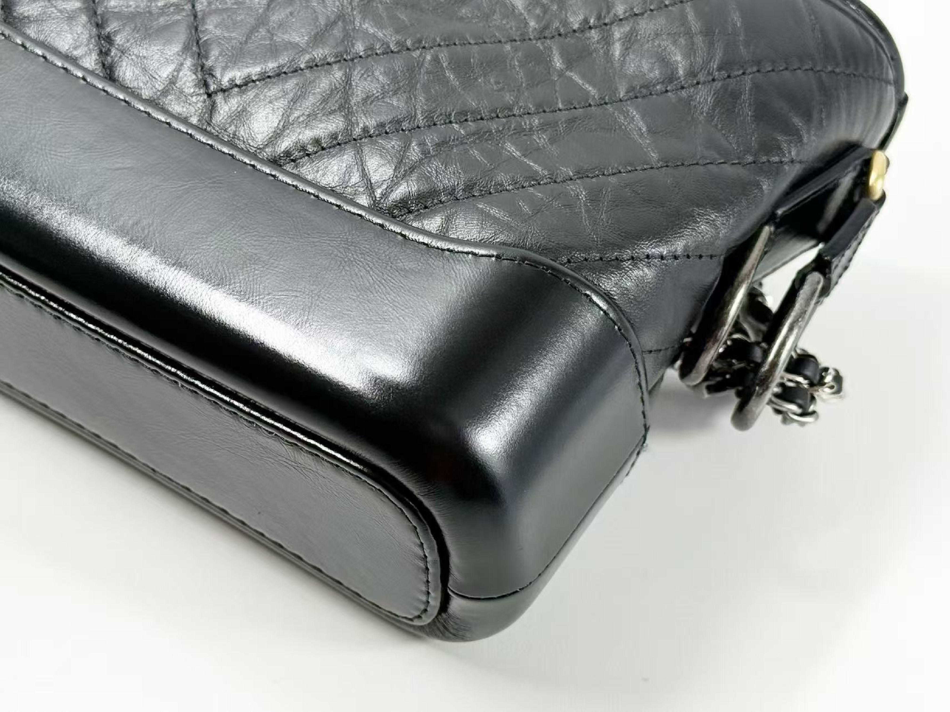 Black Gabrielle Wrinkled Chevron Shoulder Bag, Approx. W20cm, Serial Number , with Dust Bag, Authenticity Card, and Seal. Vintage Hardware, 3-Color Chain. (Item Number: 29372983) — view 11