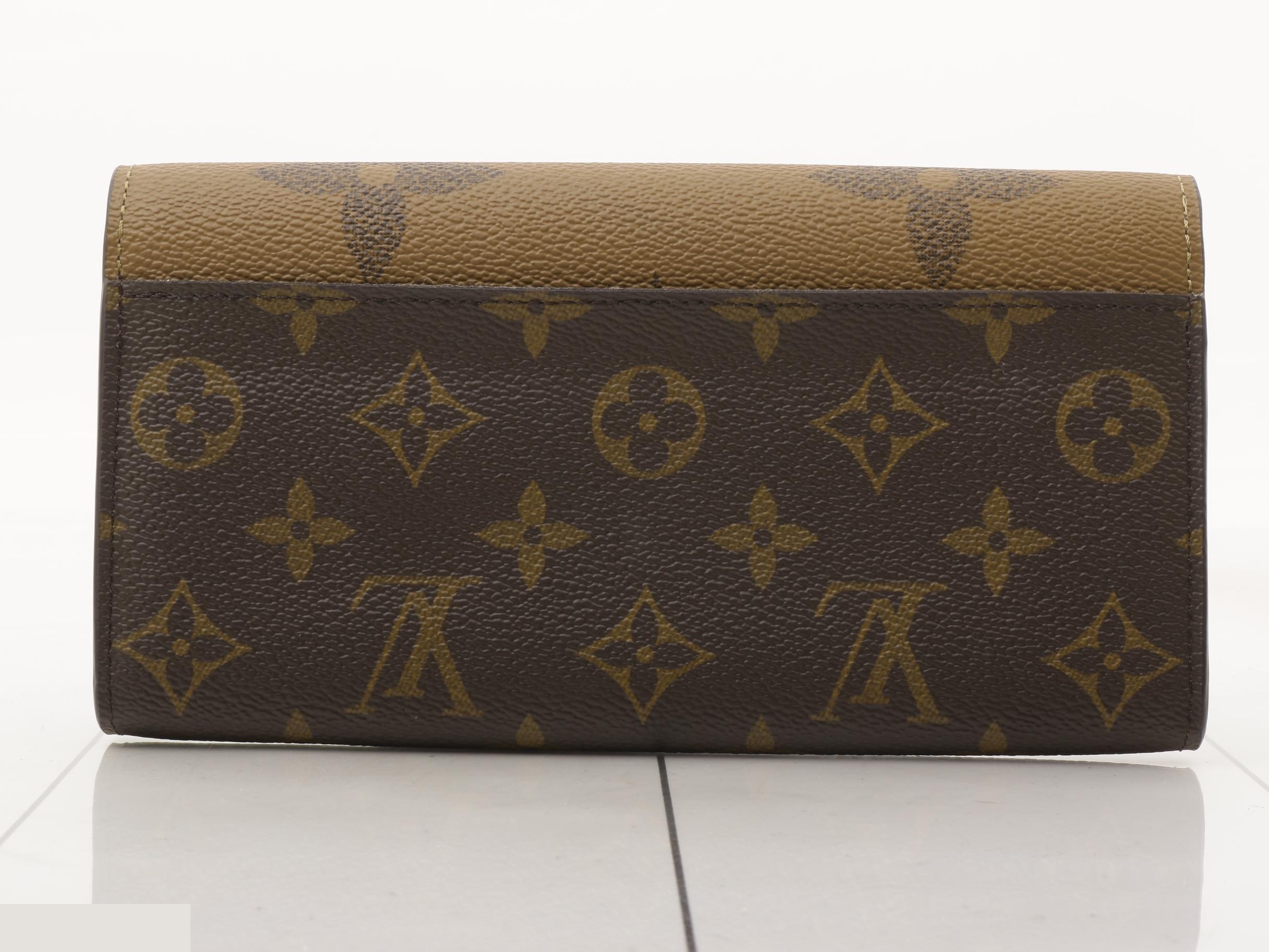 long wallet — view 2