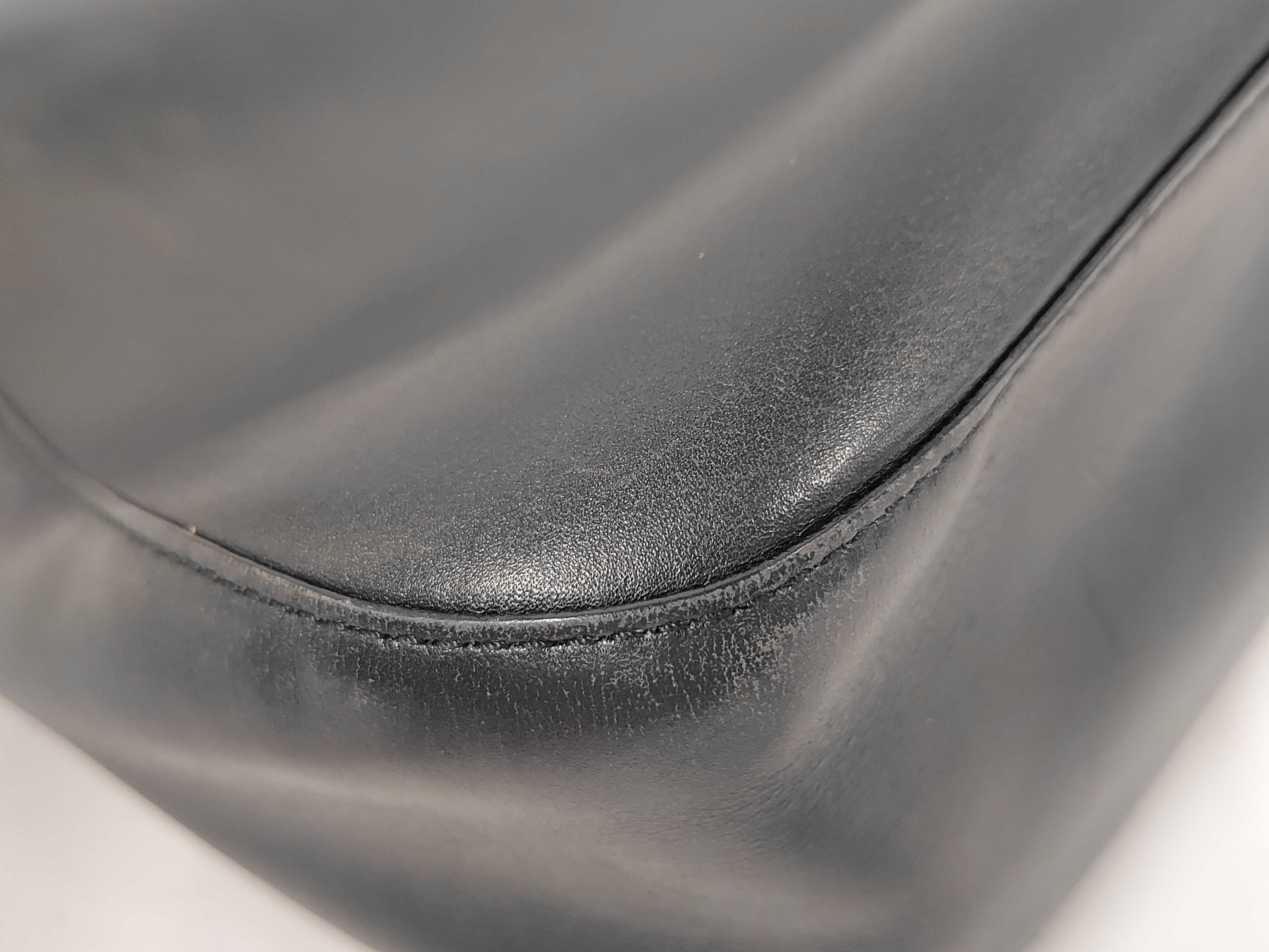 handbag — view 3