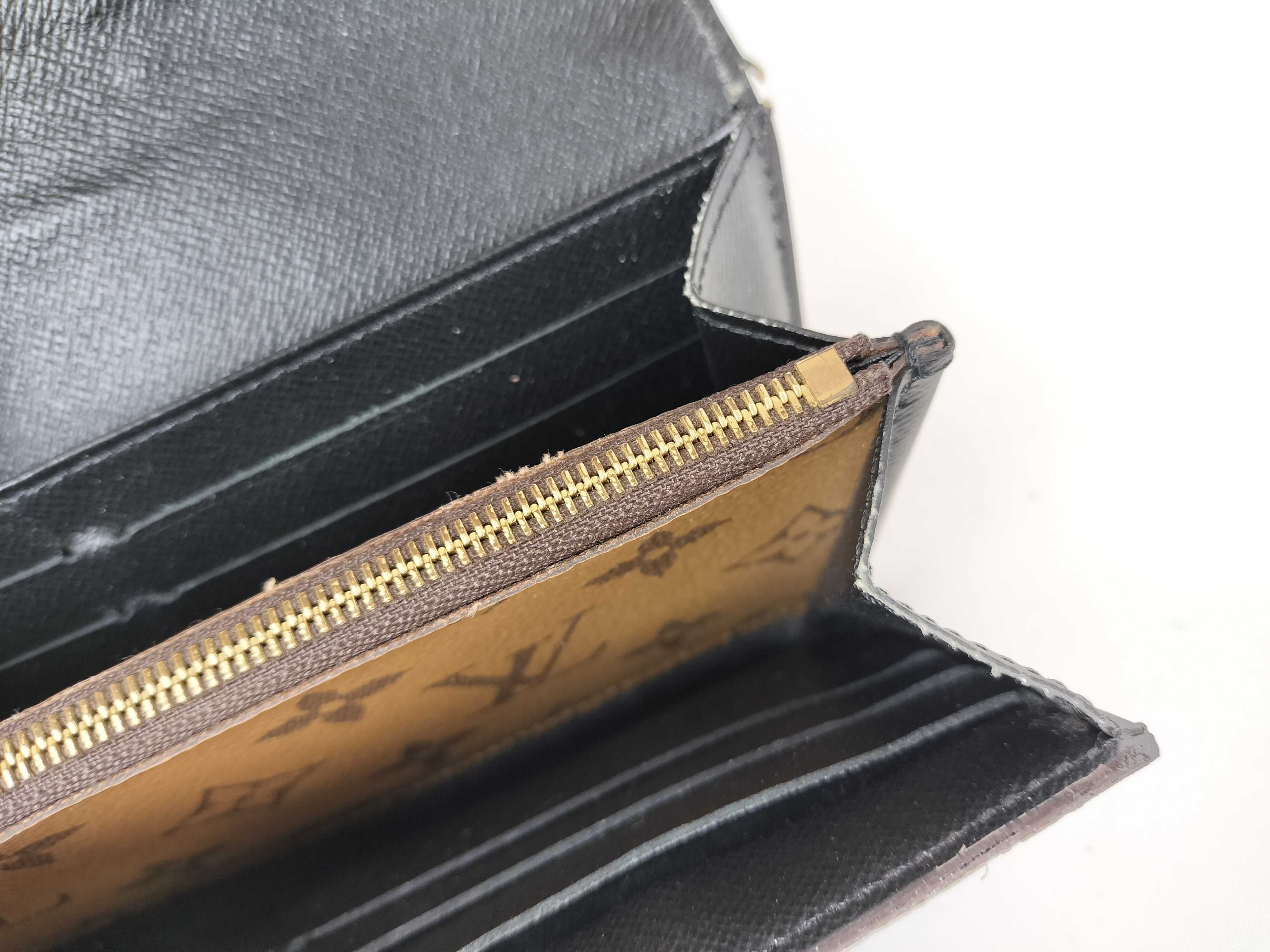 Monogram Giant Reverse Portefeuille Sarah Initial Wallet — view 12