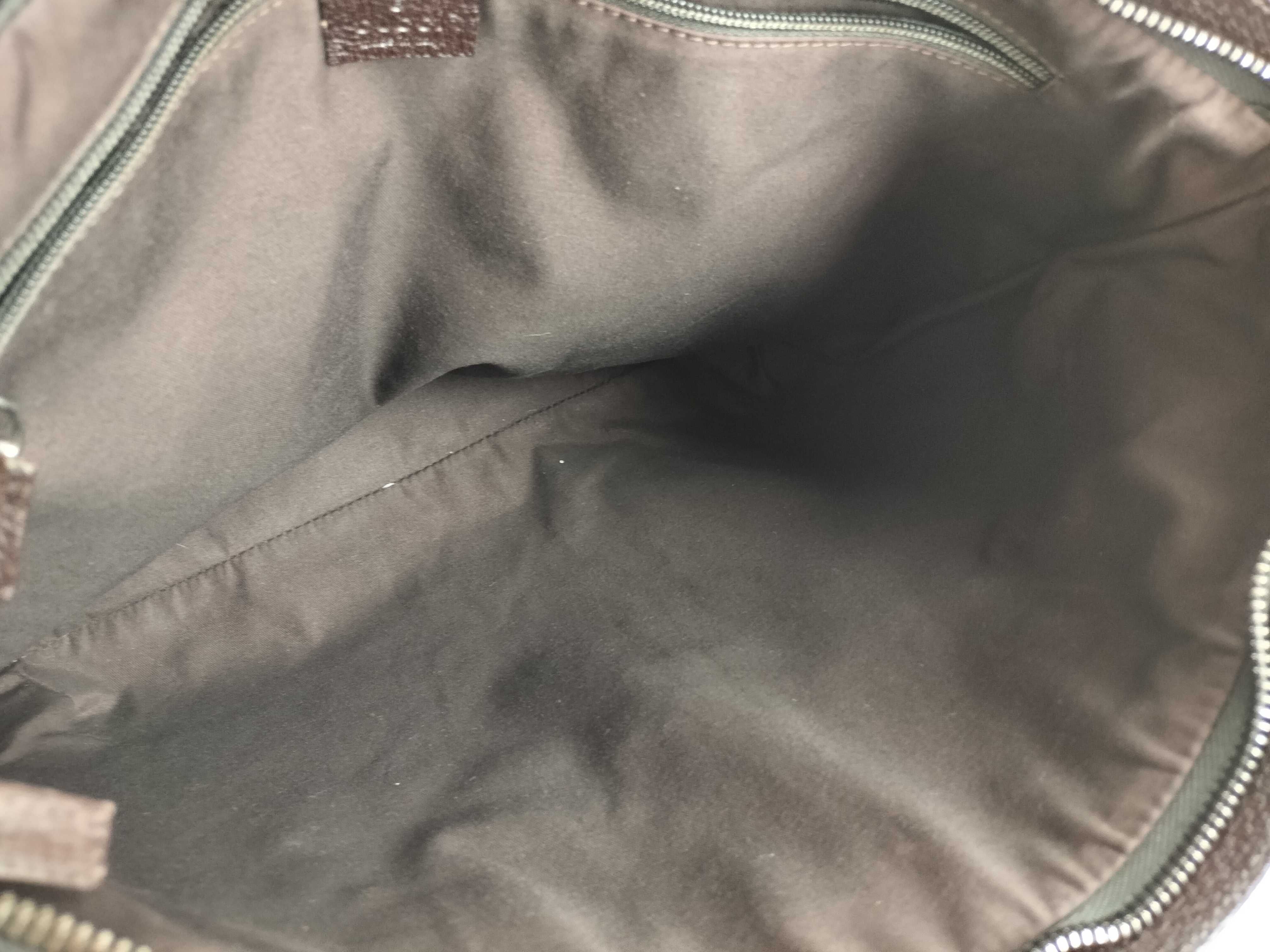 GG Canvas Gucci Tote Bag — view 11