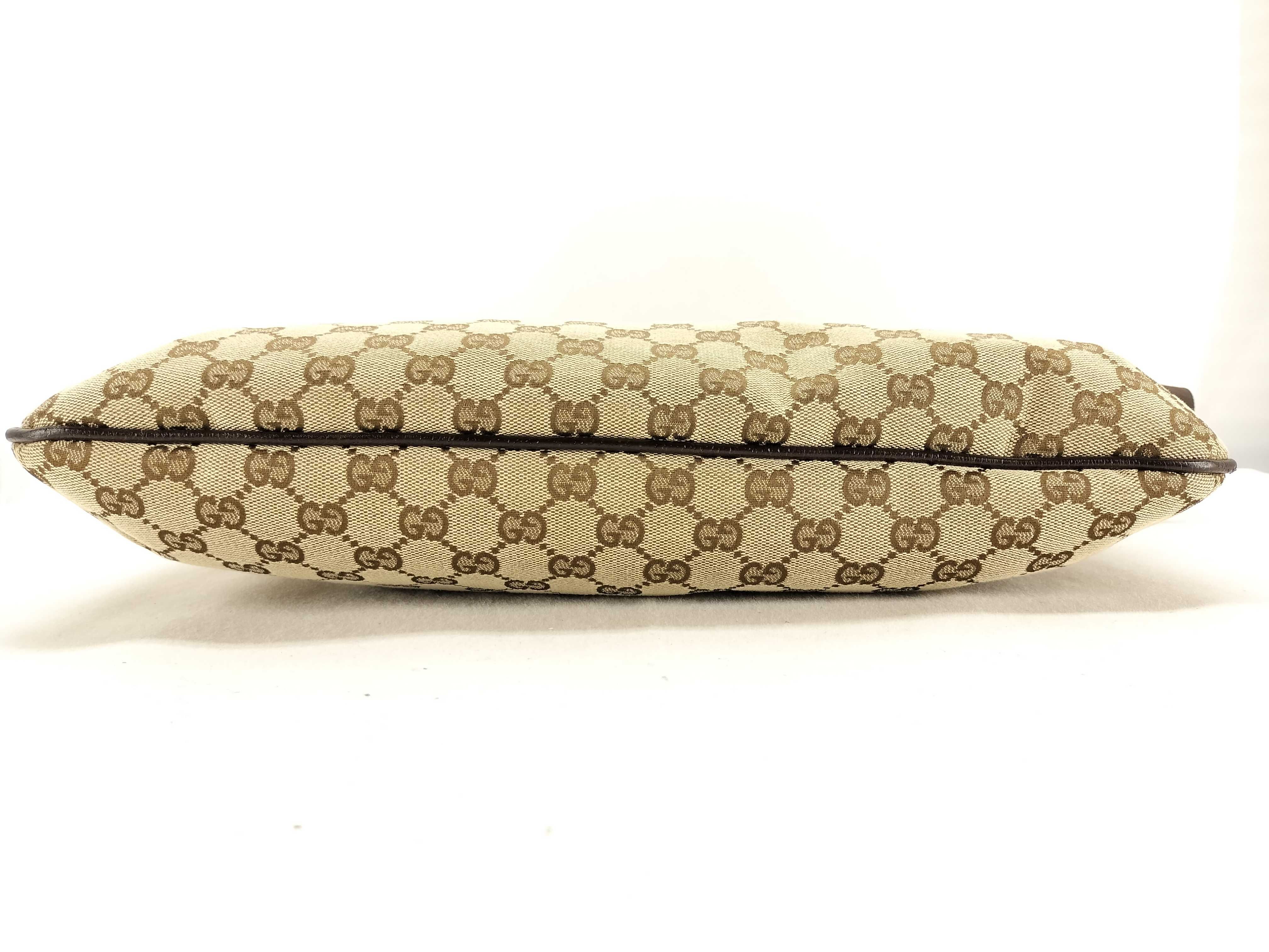 GG Canvas Gucci Tote Bag — view 8
