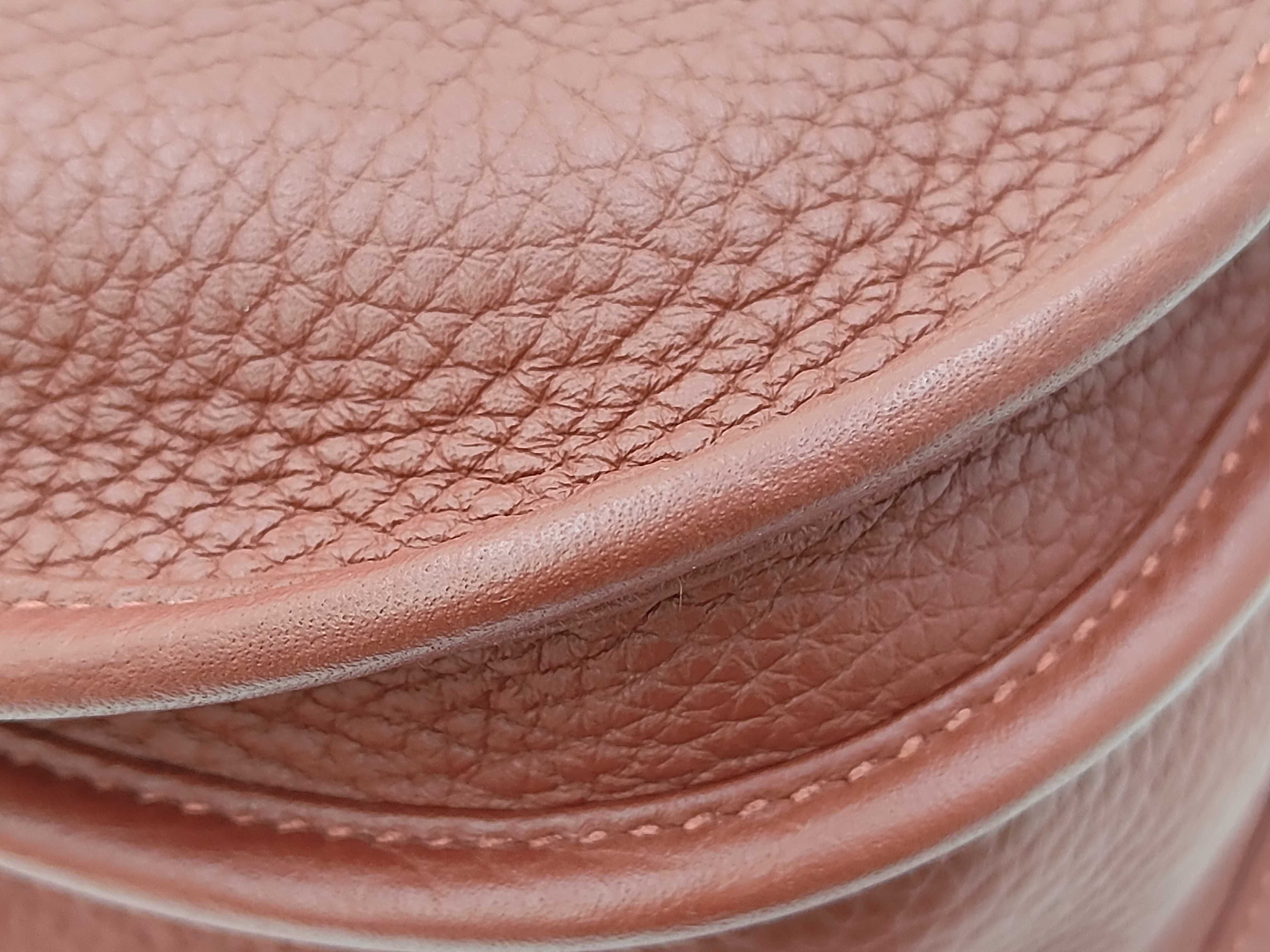 Evelyne III GM Taurillon Leather Shoulder Bag (with G stamp) — view 4