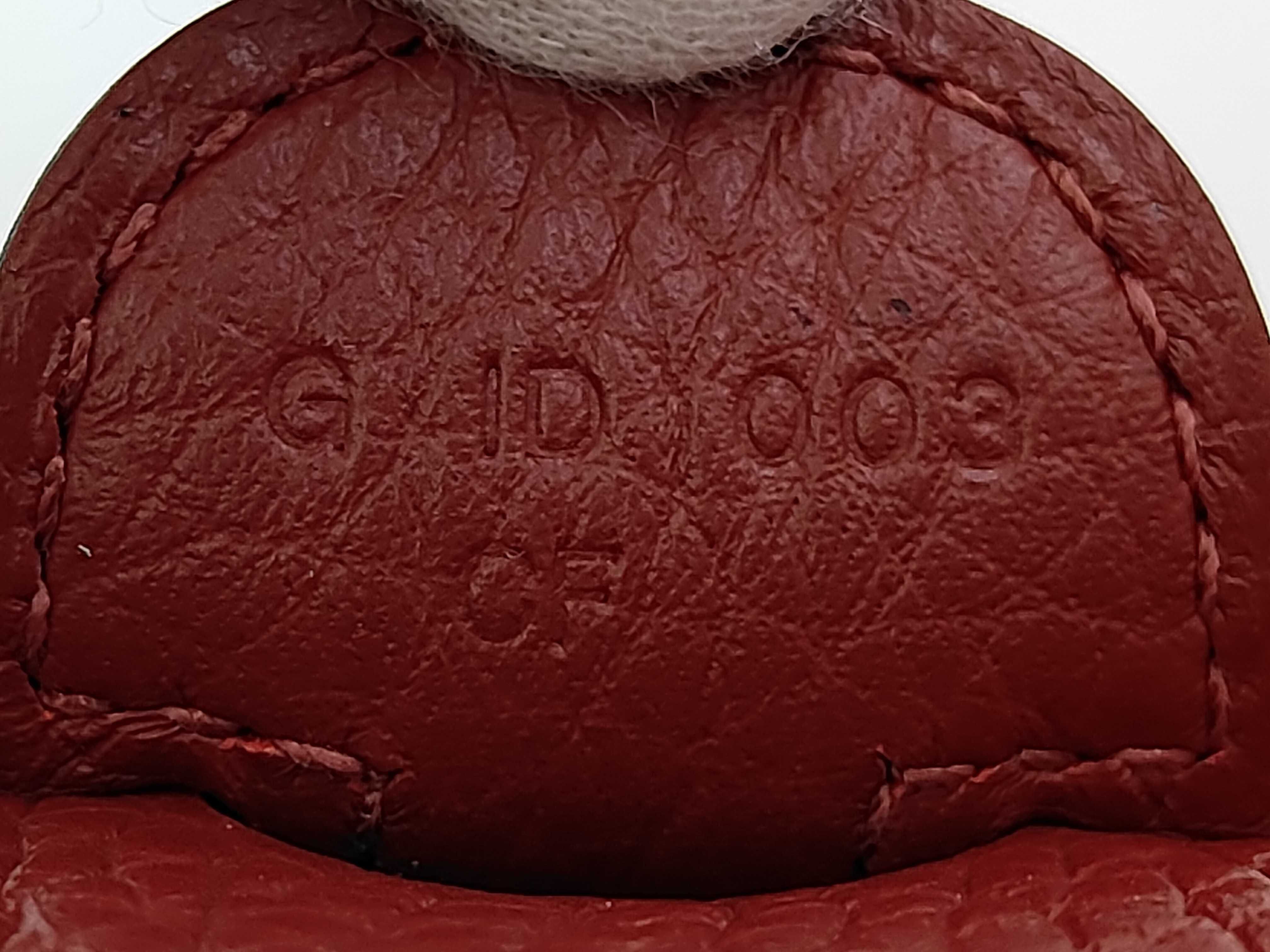 Evelyne III GM Taurillon Leather Shoulder Bag (with G stamp) — view 6