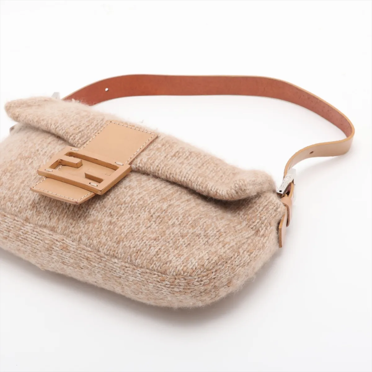 Mamma Bucket 26424 Cashmere x Leather Shoulder Bag Beige — view 3