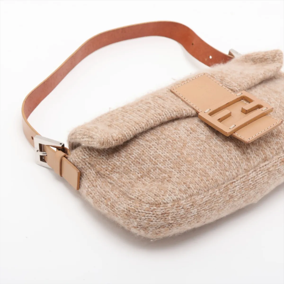 Mamma Bucket 26424 Cashmere x Leather Shoulder Bag Beige — view 4