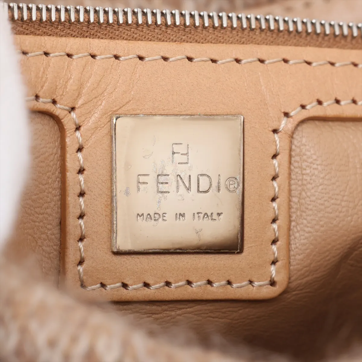 Mamma Bucket 26424 Cashmere x Leather Shoulder Bag Beige — view 8